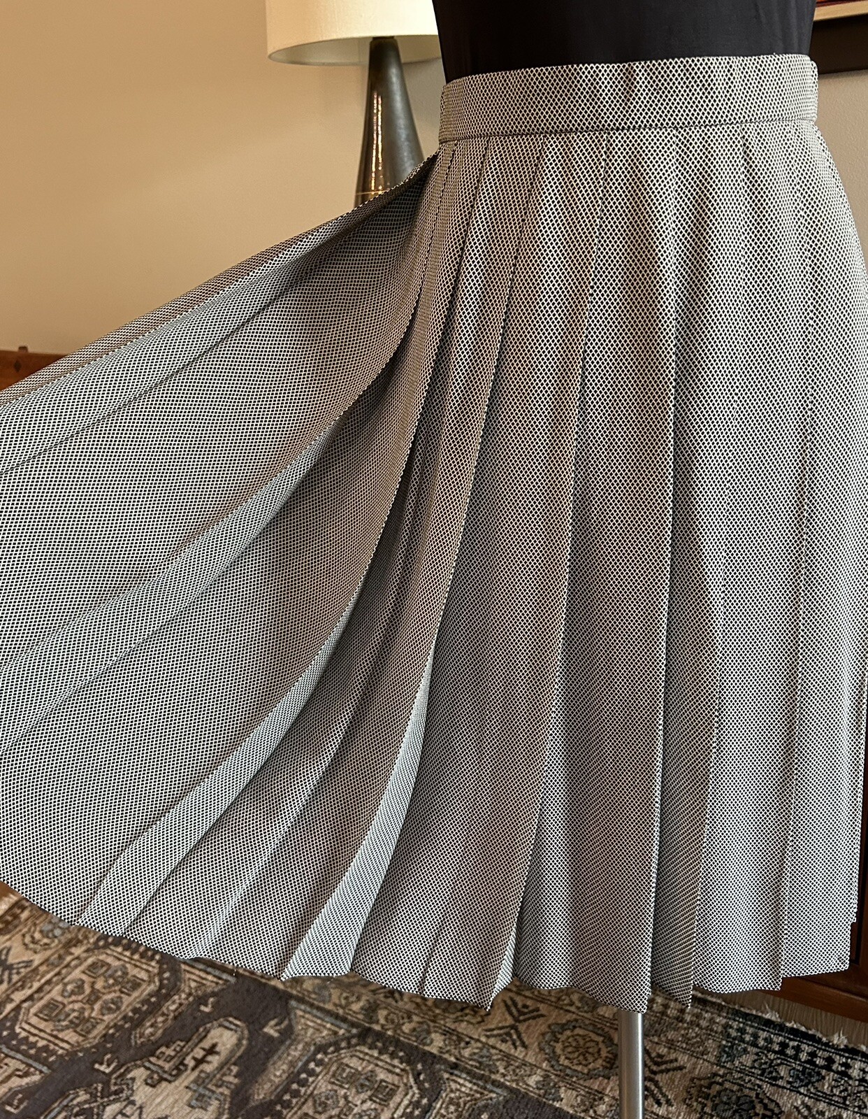 80’s Vintage Skirt Donna Karan New York Black Label pleated Black/White DKNY