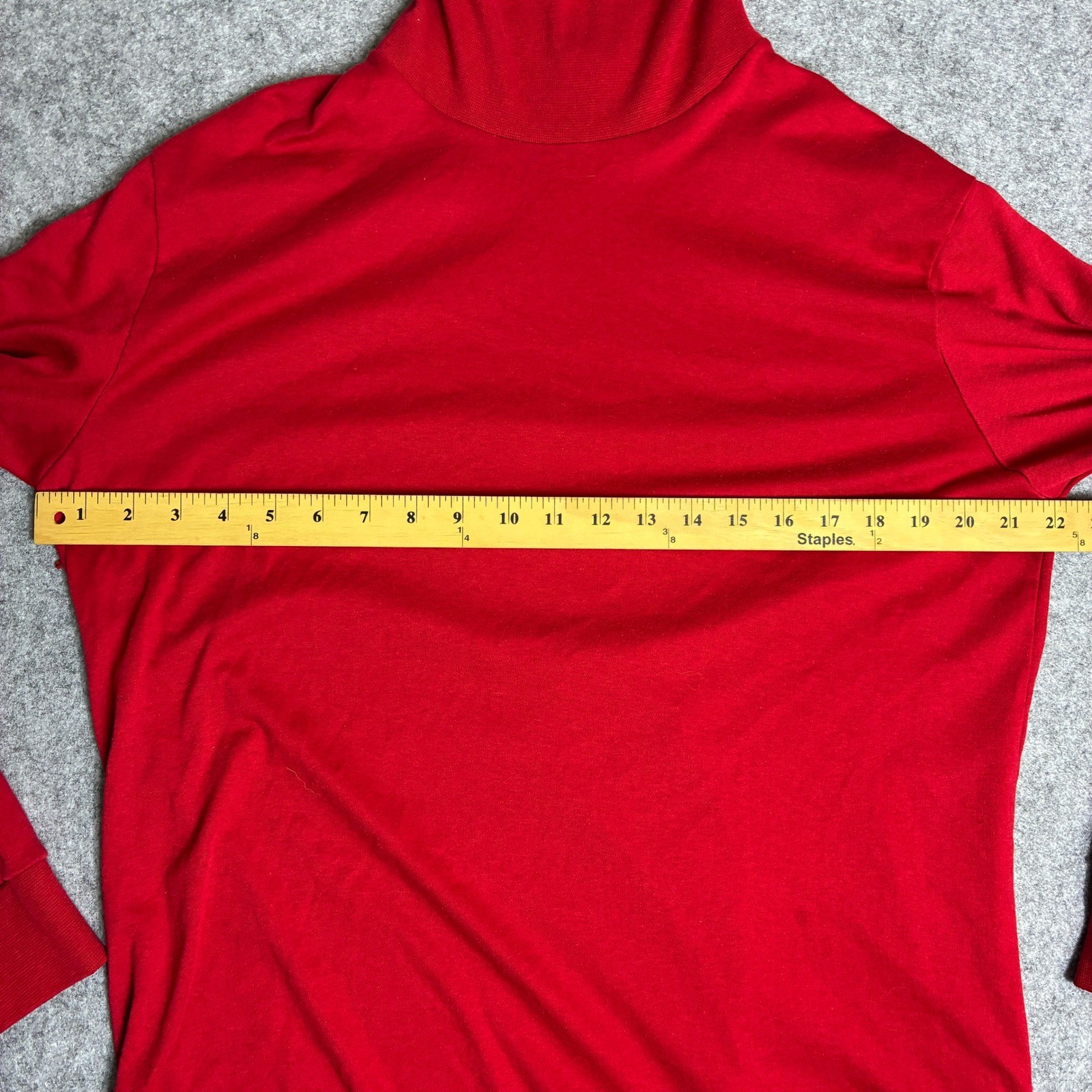 Vintage Munsingwear Red Turtleneck Long Sleeve Women’s XL Made in USA Solid Knit