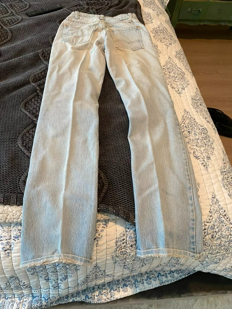 Vintage 70s 80s Levi’s Light Wash High Rise Jeans W24 L29 Talon Zip Blue Tape