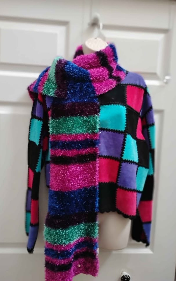 Women’s XL VINTAGE Colorful Suede Leather Top & Matching Knit Neck Scarf