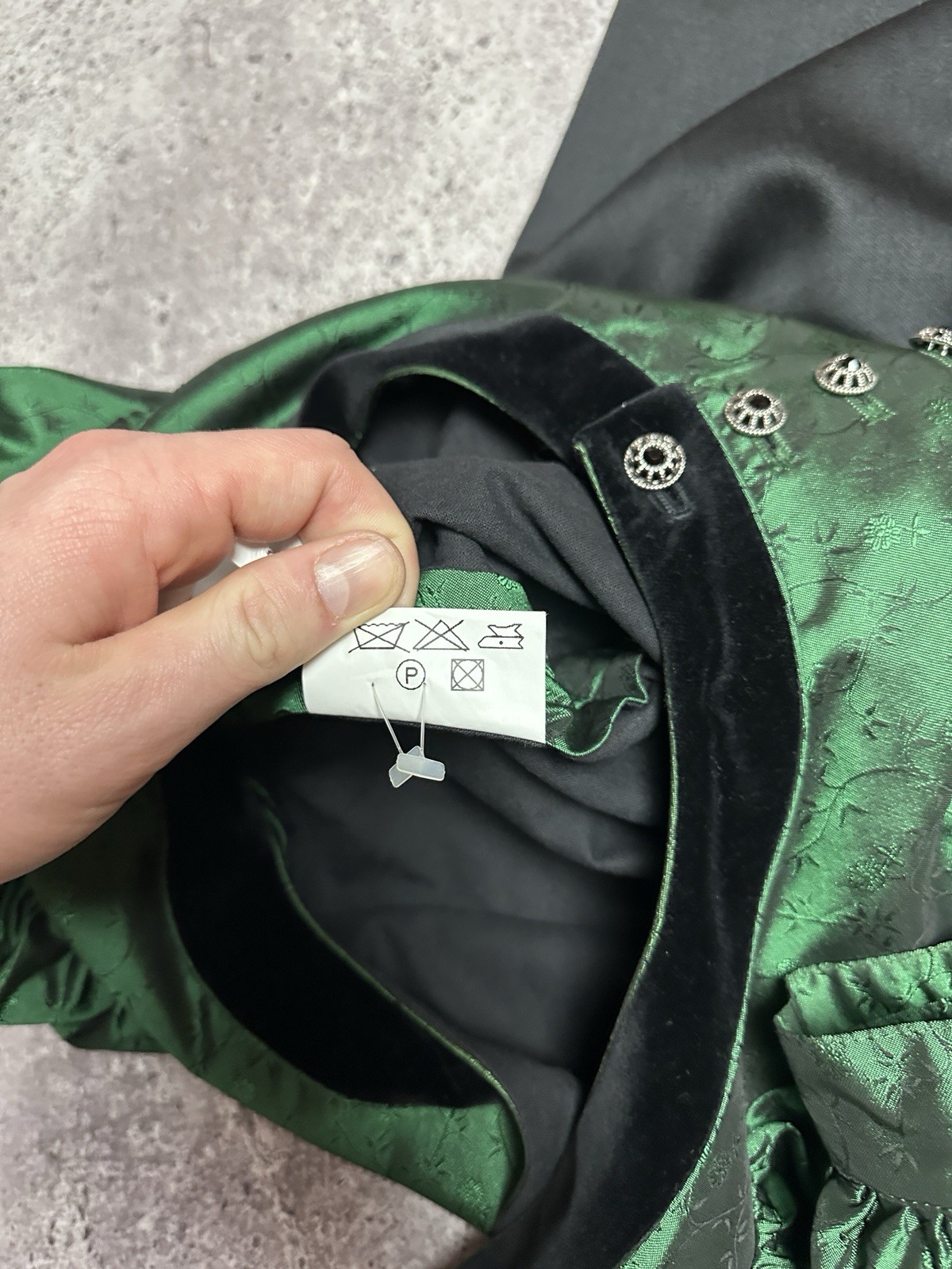 Wenger Austrian Style Trachten Austria Dress 44 Green/Black Vtg Metal Button