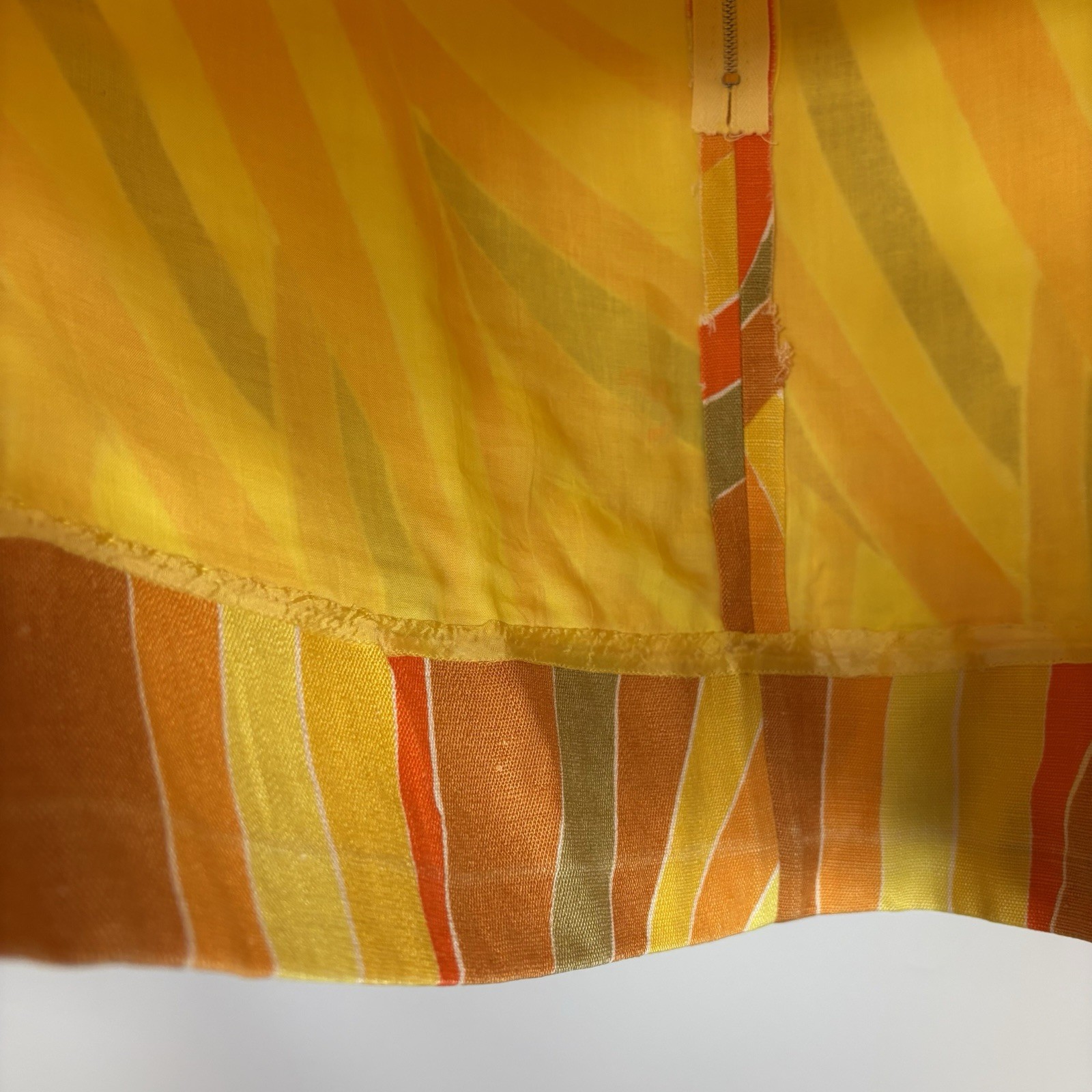 Vtg 60s Mod Sleeveless Shift Dress Psychedelic Abstract Geometric Colorful