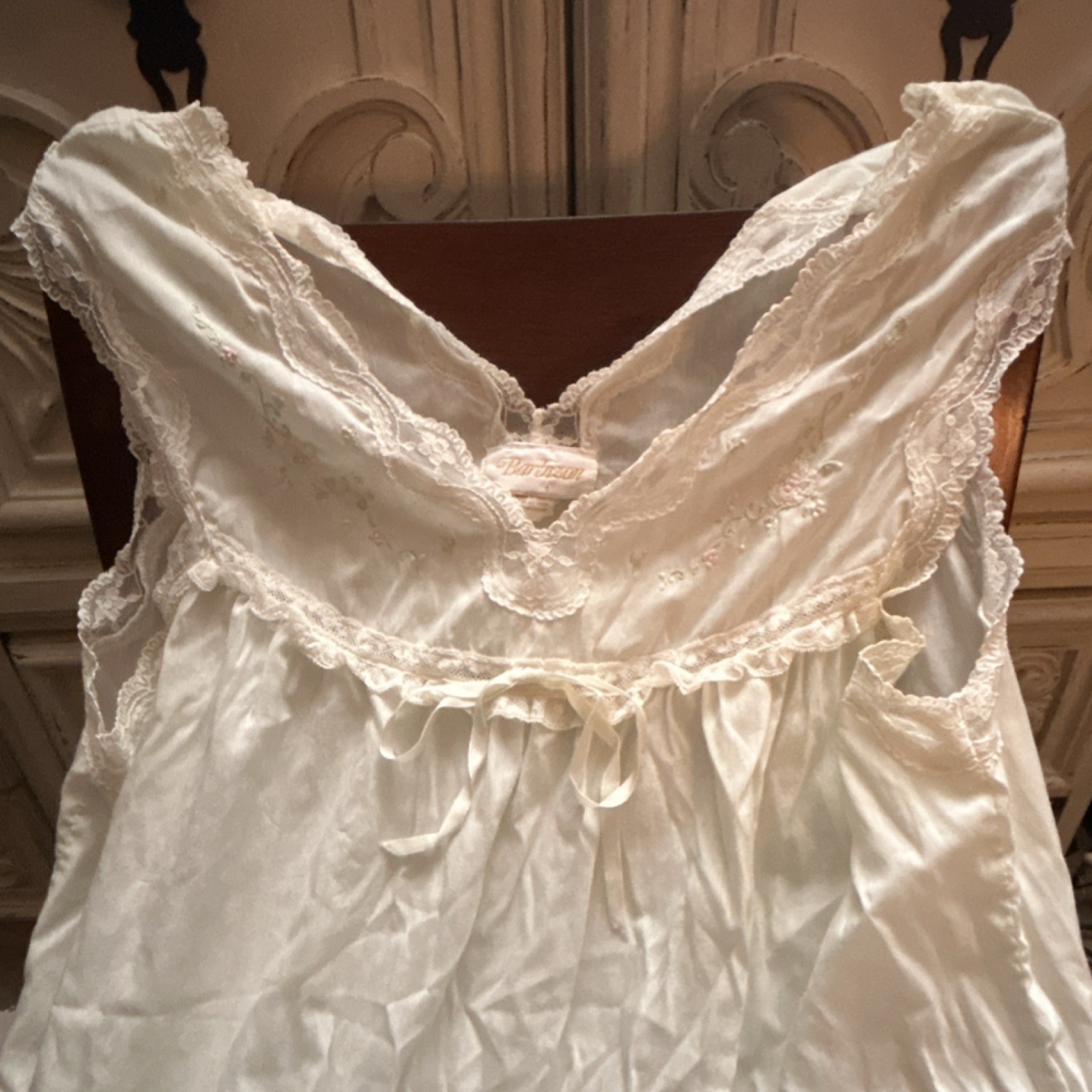 Barbizon Vintage White Light mint green Medium Marsha night gown