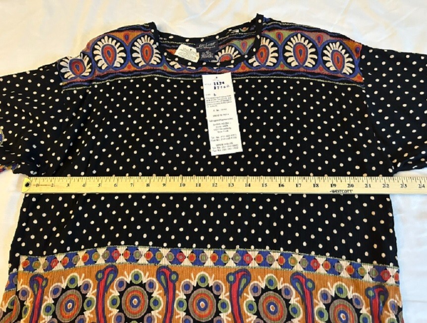 EXCLUSIF by Whispers NWT VTG 80s Women’s L Short Sleeve Multicolor/Pattern Top