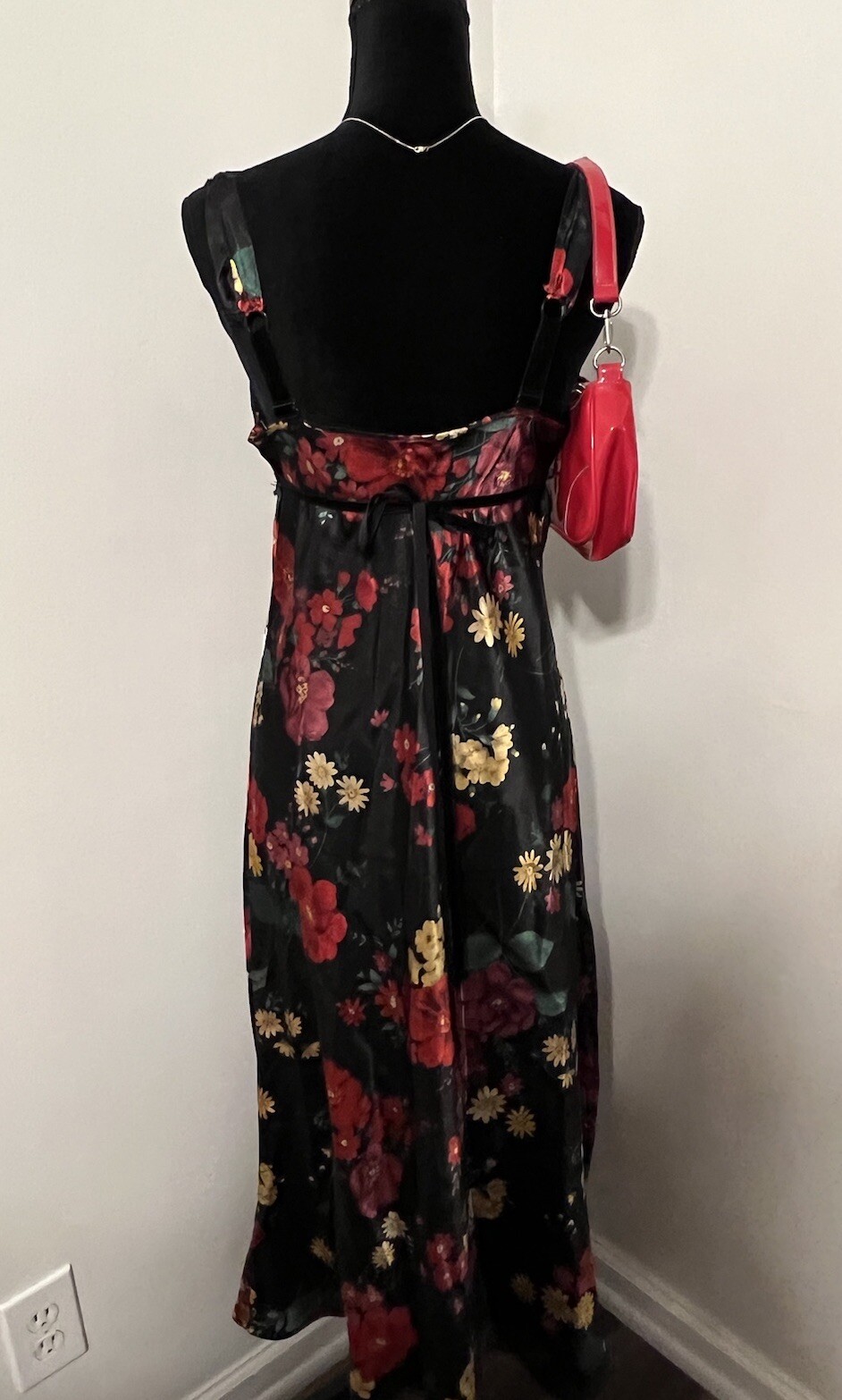 90s VTG Slip Dress Womens Sz S Satin Nightgown Lingerie Feminine Romantic Goth