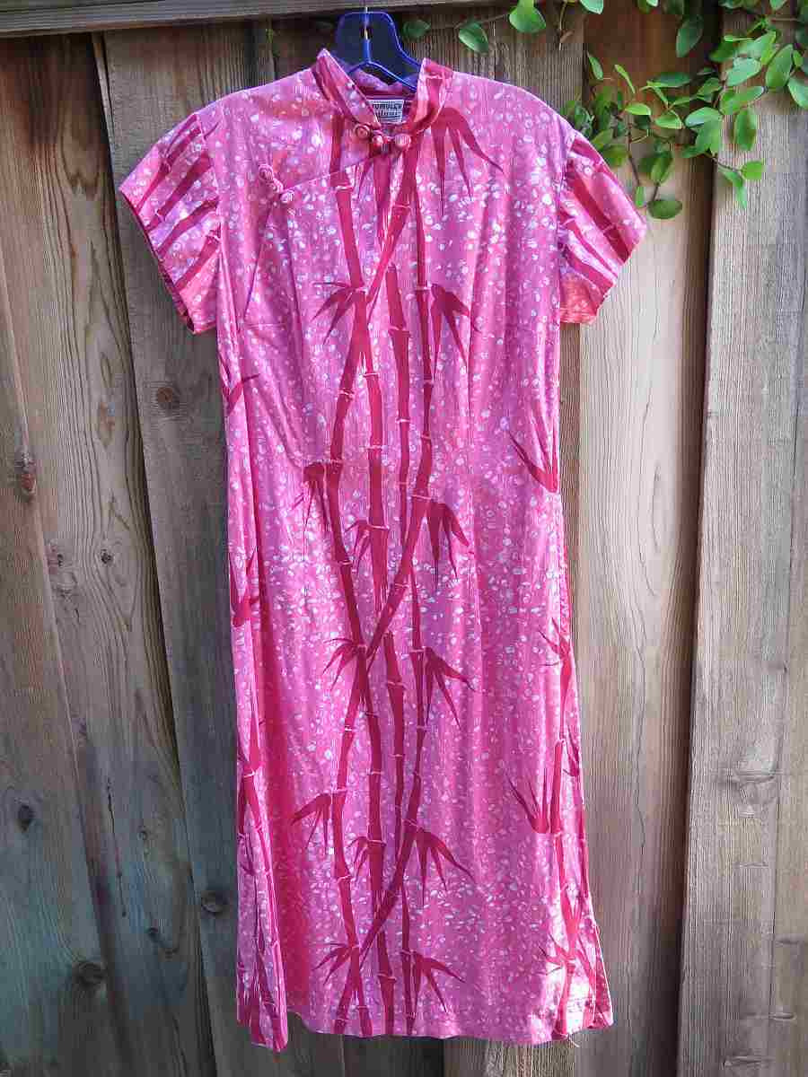Vintage 1950s Dress WATUMULL’S for LEILANI Hawaiian Bamboo Cotton Cheongsam B36