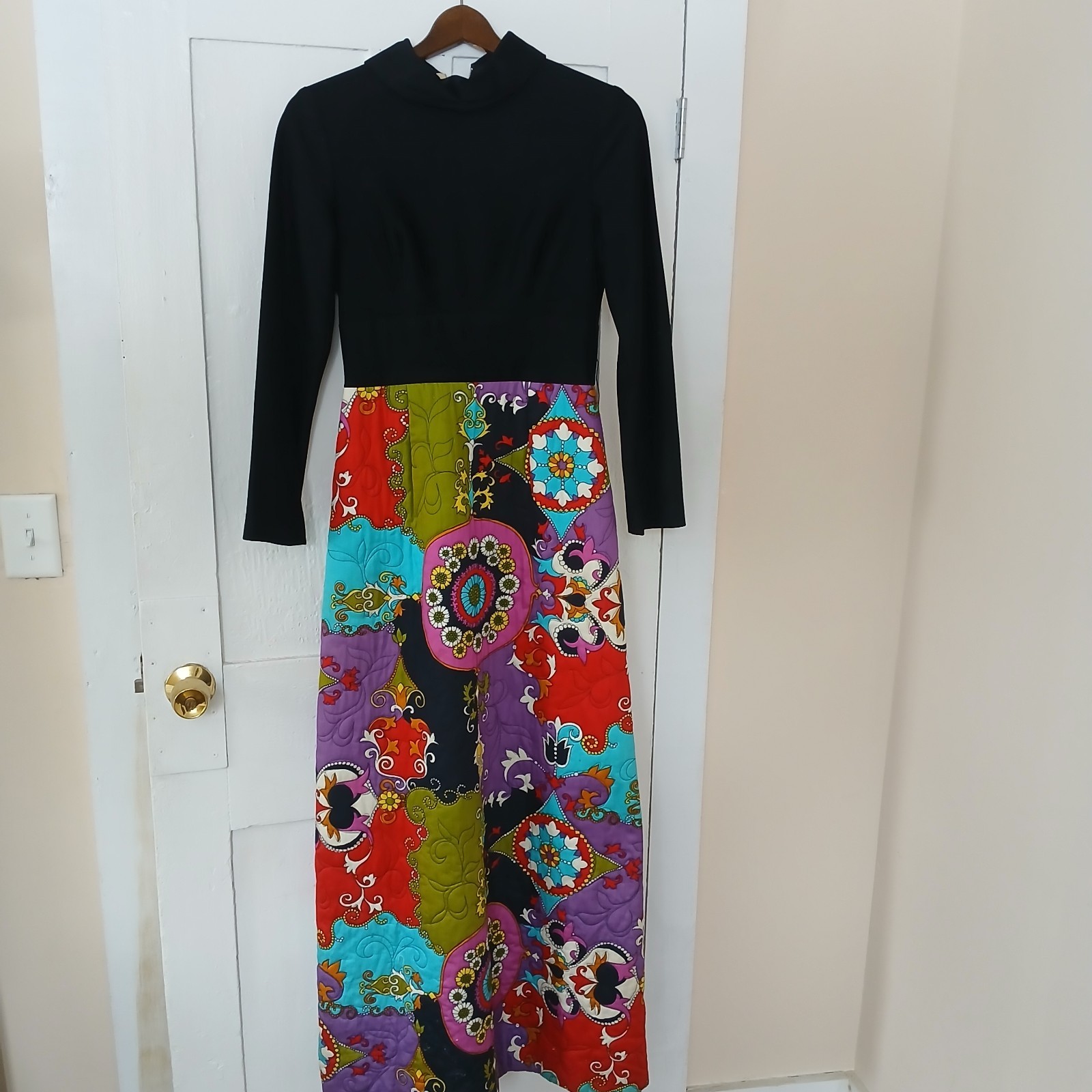 VTG DYNASTY QUILTED MULTICOLORED BEAUTIFULL LONG SLEEVE DRESS SIZE 8 READ