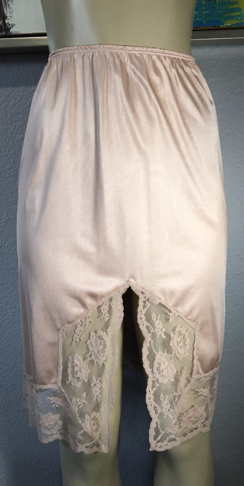 Vtg Mocha Latte Henson Nylon Lace Slit Half Slip S
