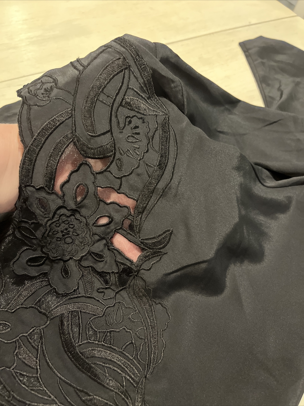 Regina Porter Vintage Black Blouse W/ Embroidery Size 14 NICE