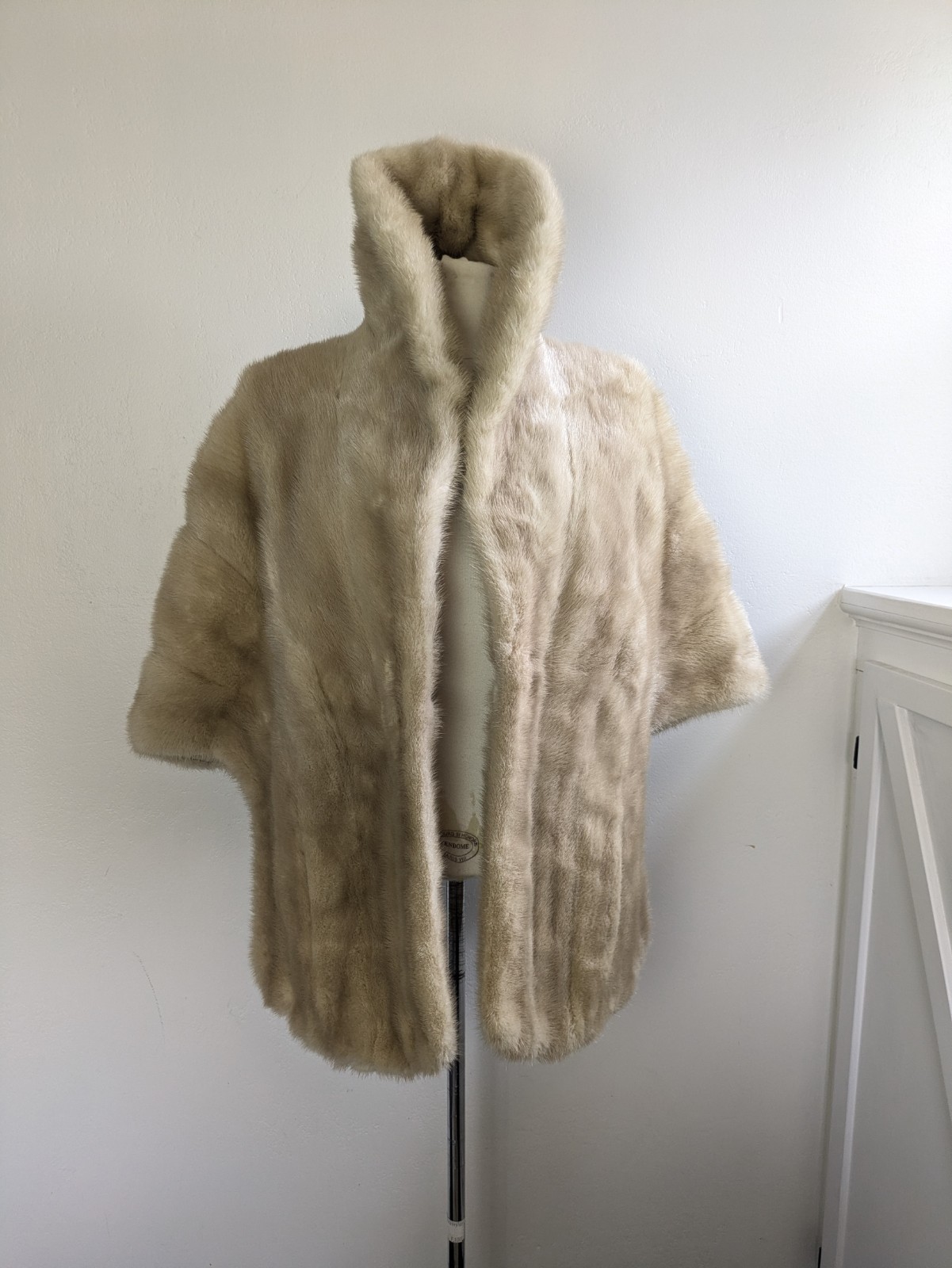 Vintage Mink Fur Stole Shawl Wrap Pale Beige Blonde Real Fur Tourmaline
