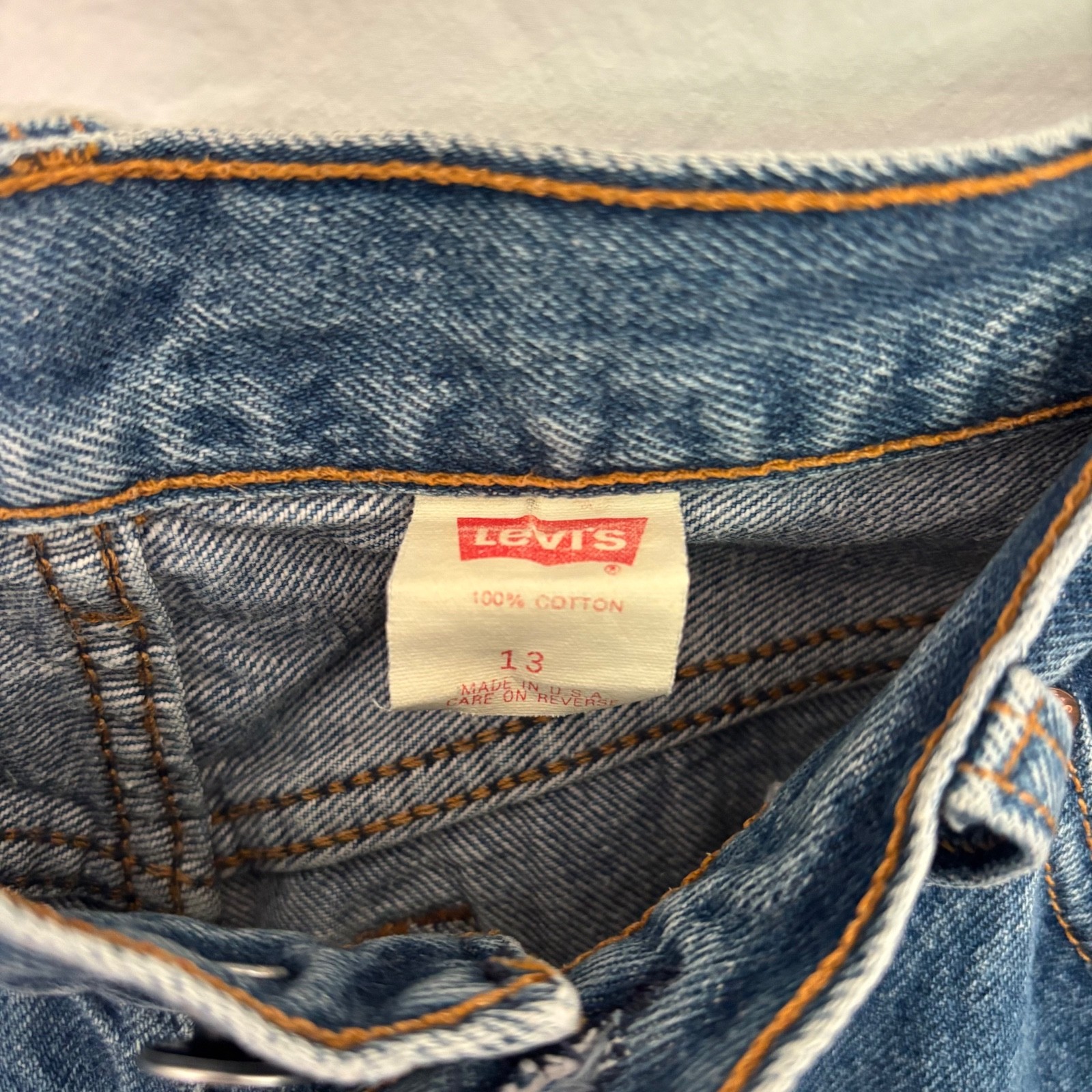 VTG Levi’s 501 Jeans 80s High Waisted Tapered Women’s 28×28 Med Wash Made in USA