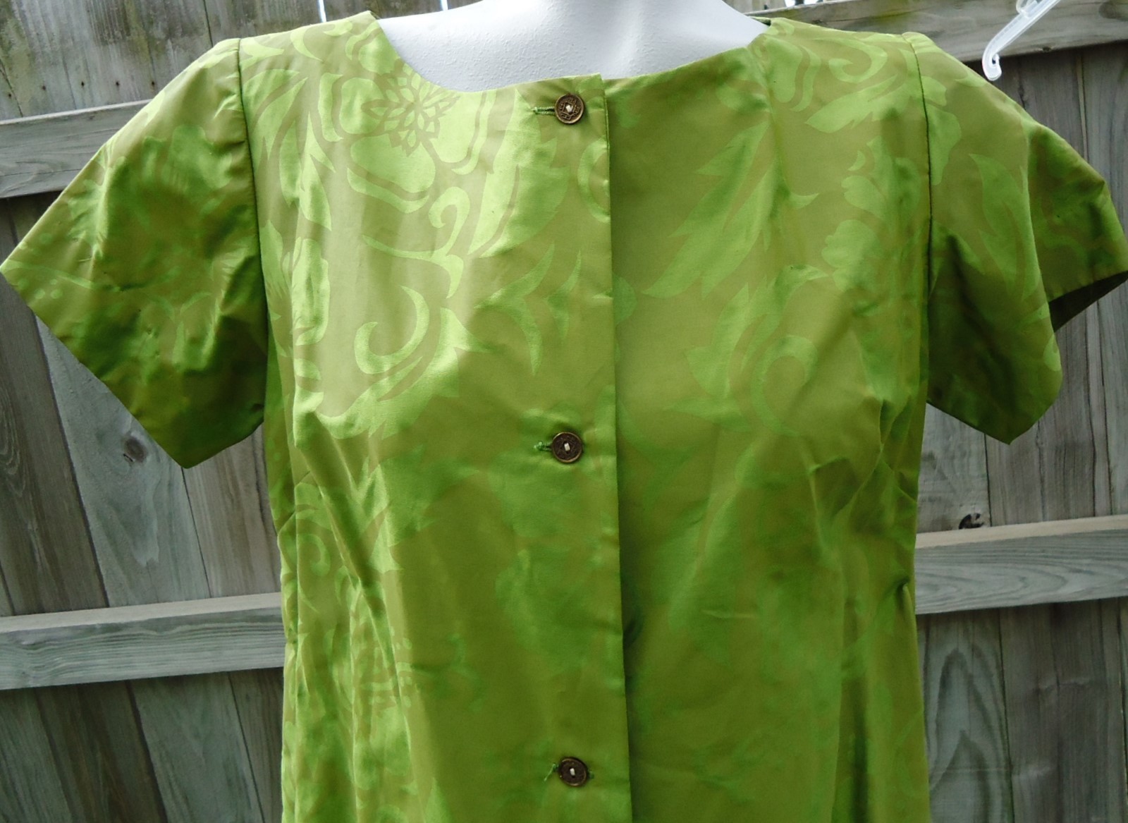 NOS Vtg Miracle Isles Green Polished Cotton Hawaiian Dress 70s Hawaiian 40″ UA