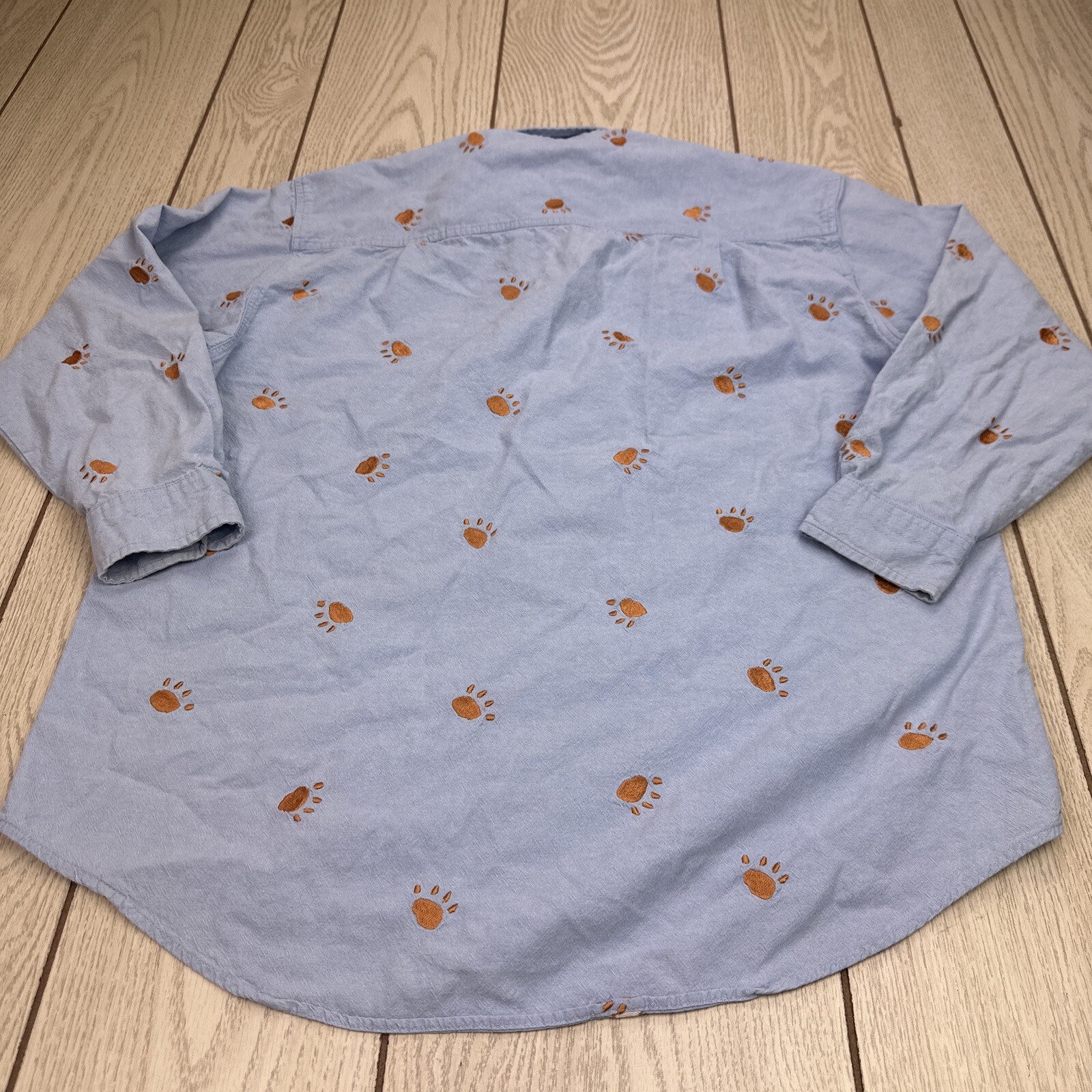 90’s Vintage Women’s Casey Colman Bear Paw Embroidered Button Down M/L