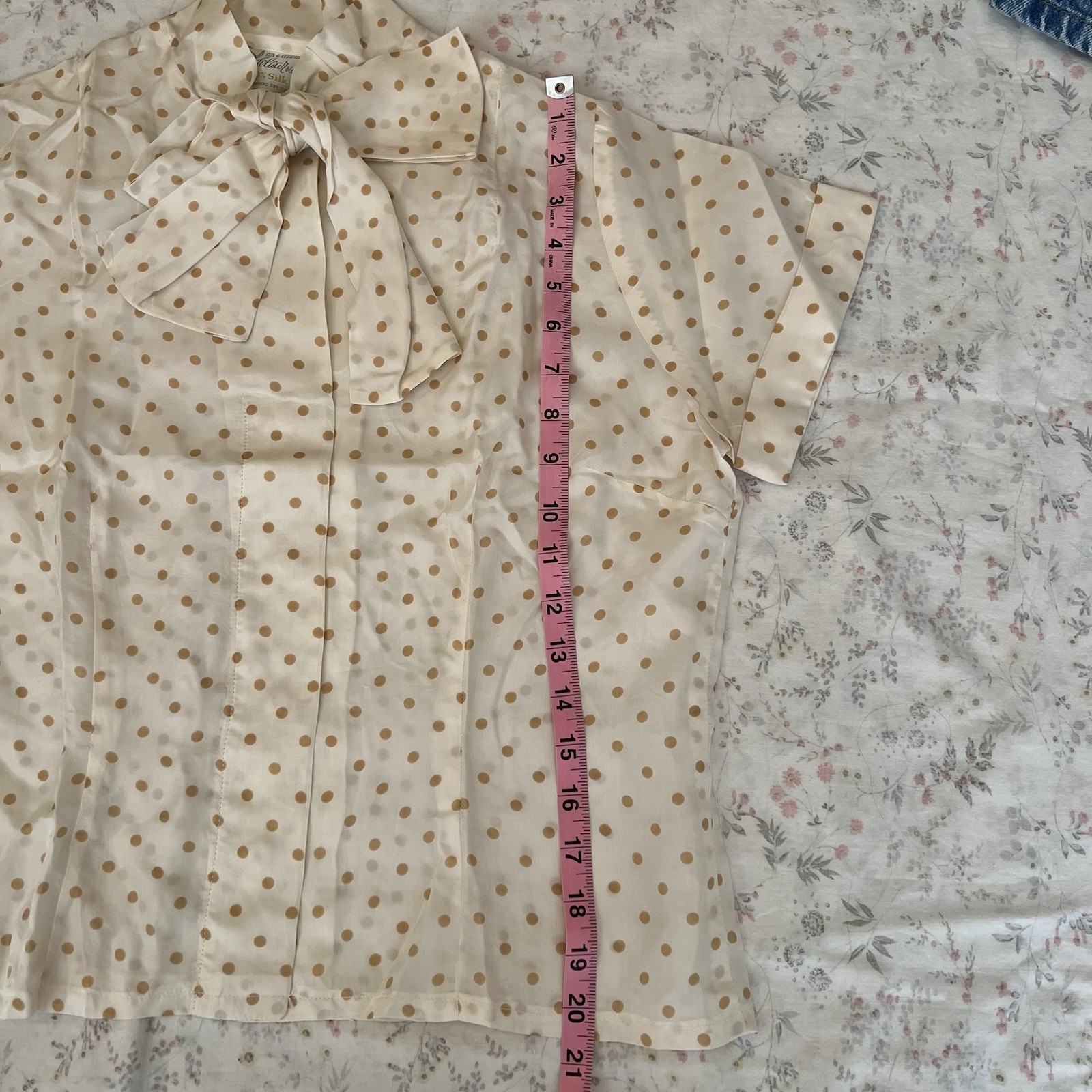 Vintage 50s Adelaar 100% Silk Blouse Polka Dot Cream Pussy Bow Short Sleeve