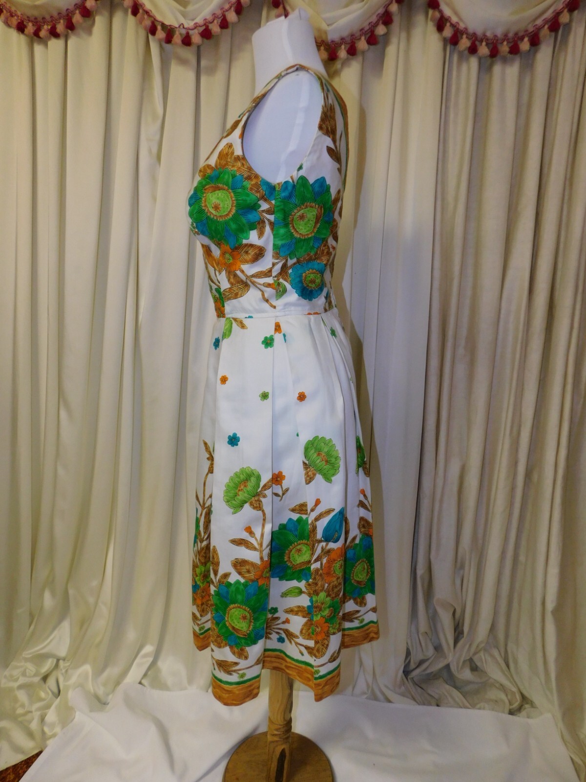 Vintage KAMEHAMEHA Hawaiian Print Dress 1950’s 26″ Waist SMALL *