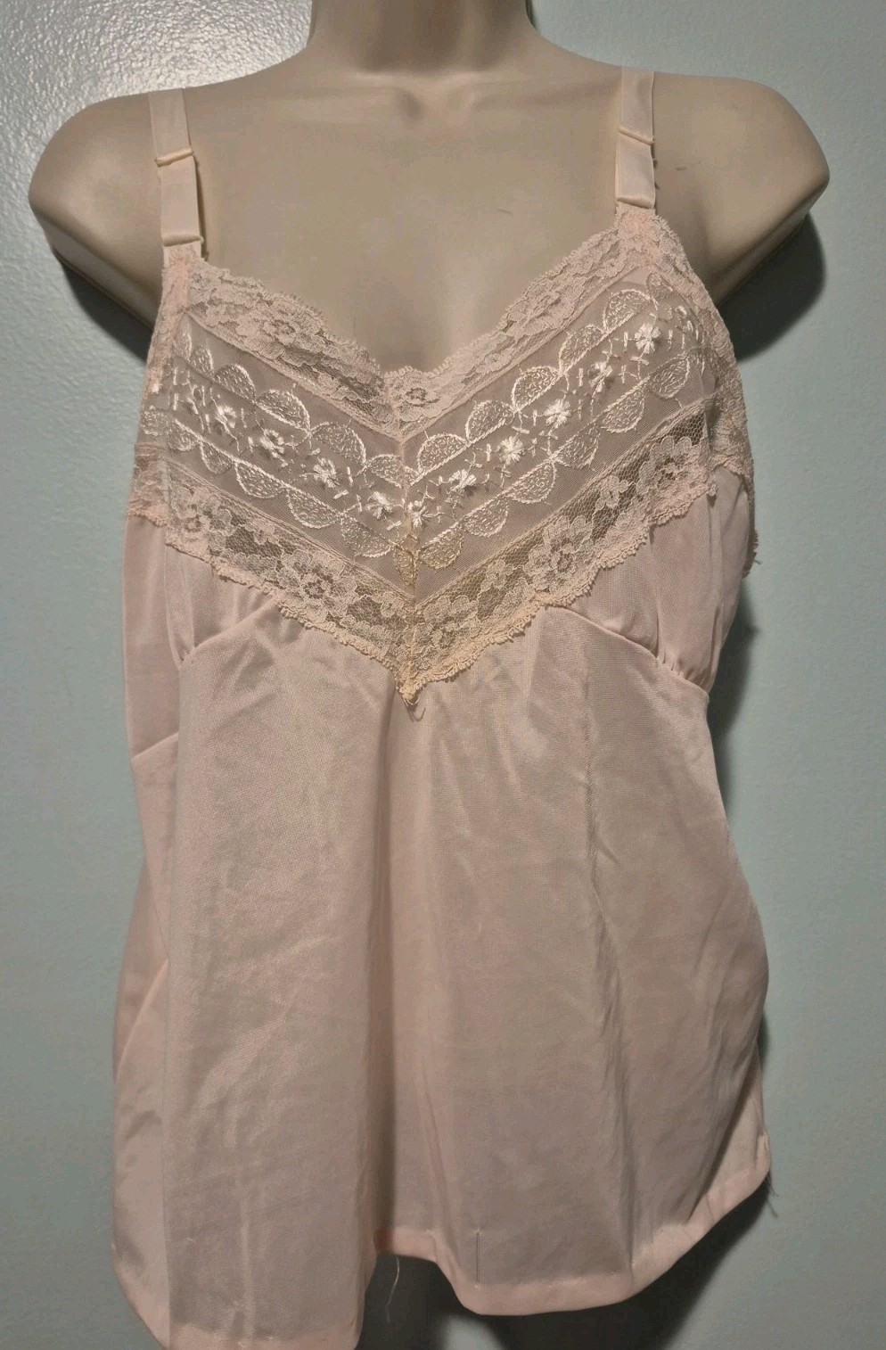 Vintage Baby Pink Nylon Camisole Tank Lace Women’s Sz 40 Classic
