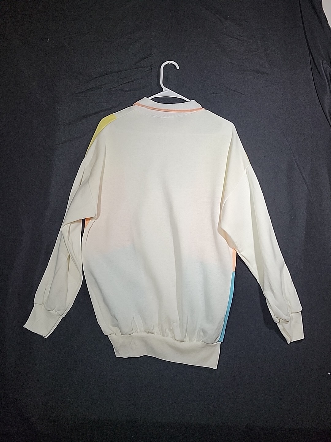 Dainty Rose M Vintage Womens Sweater 1980s