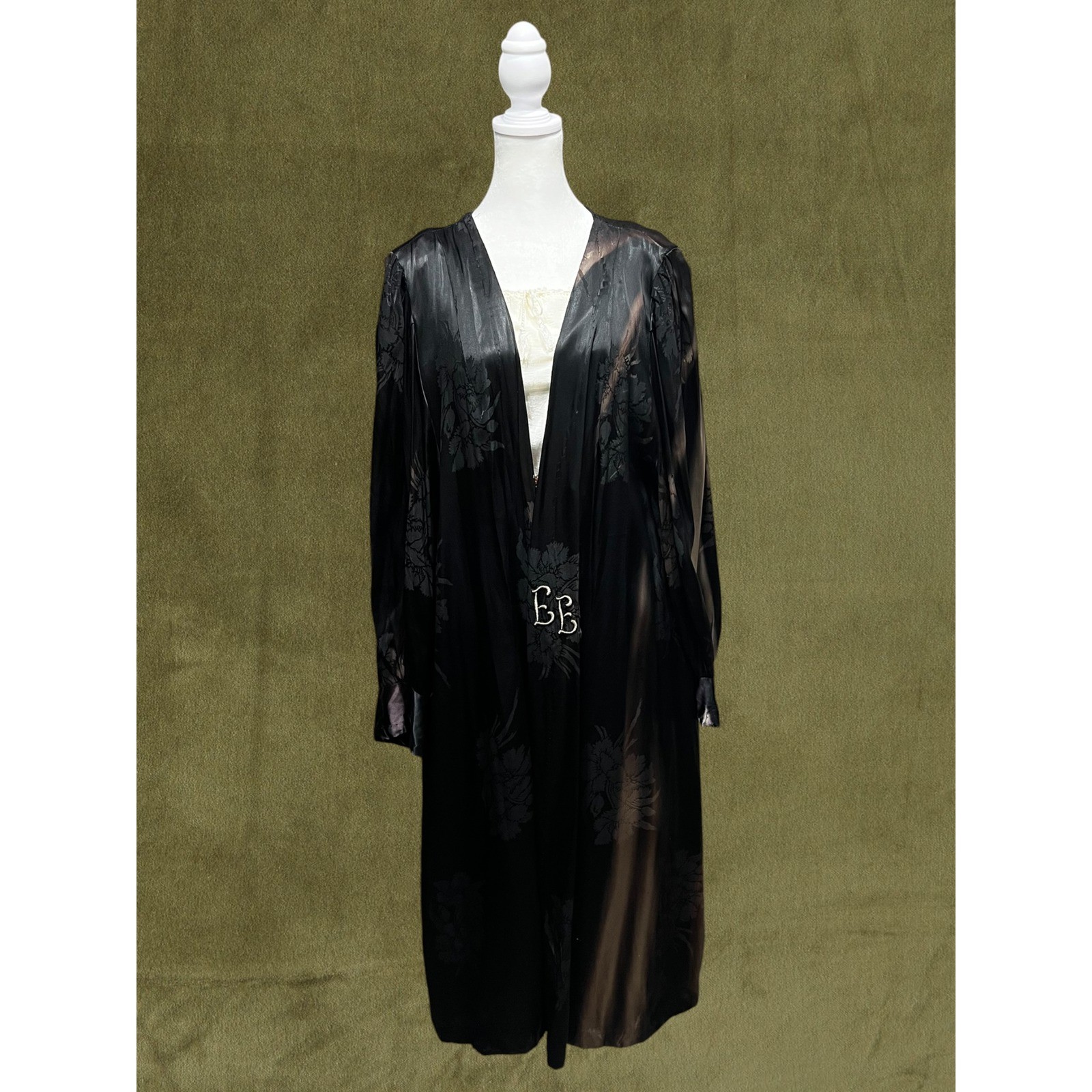 Vintage 1920s Black Silk Art Deco Brocade Floral Robe Loungewear Kimono Jacket