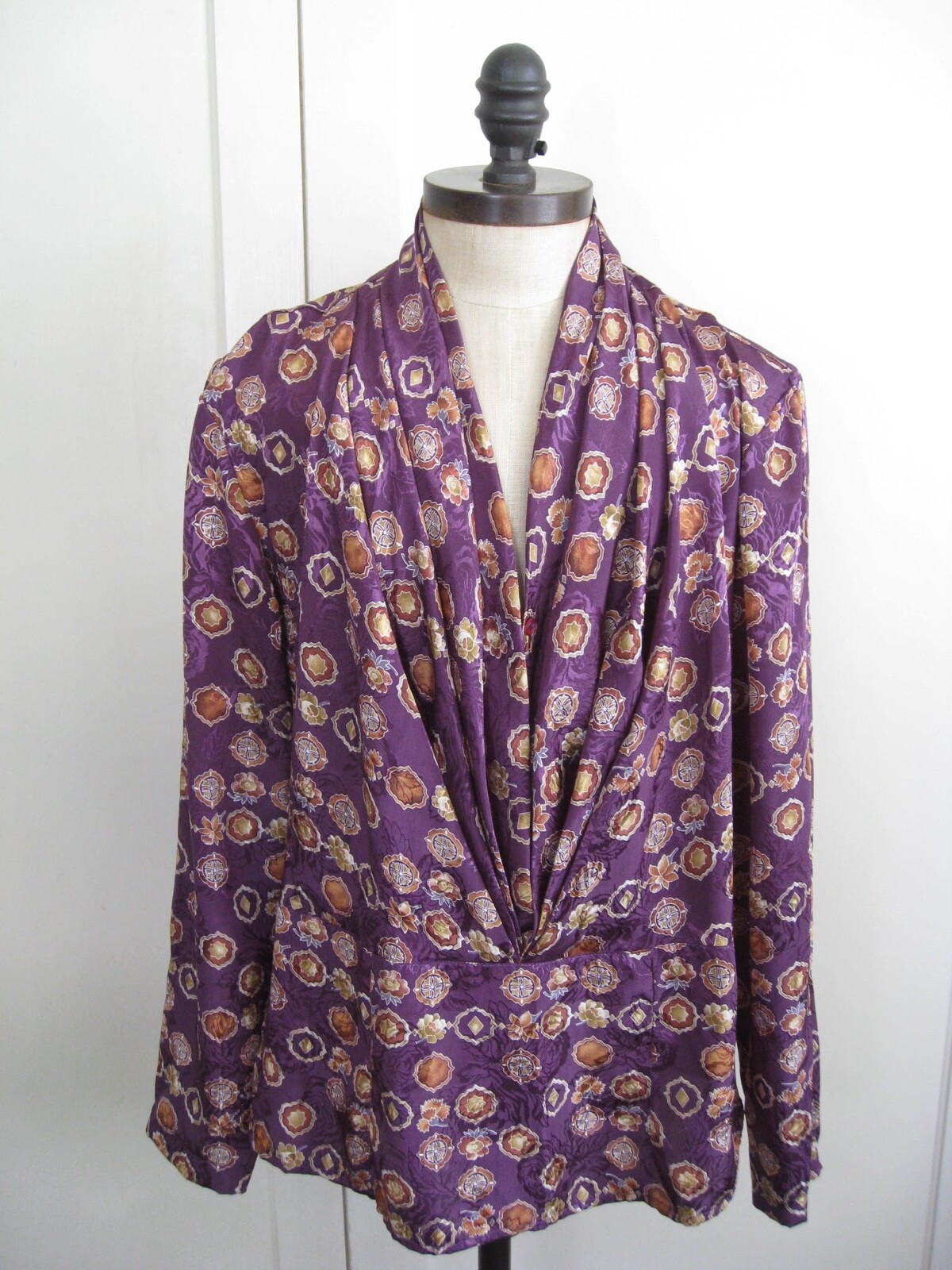 Vintage Purple Silky Blouse Cowl Medallion Motif Pullover Size 10