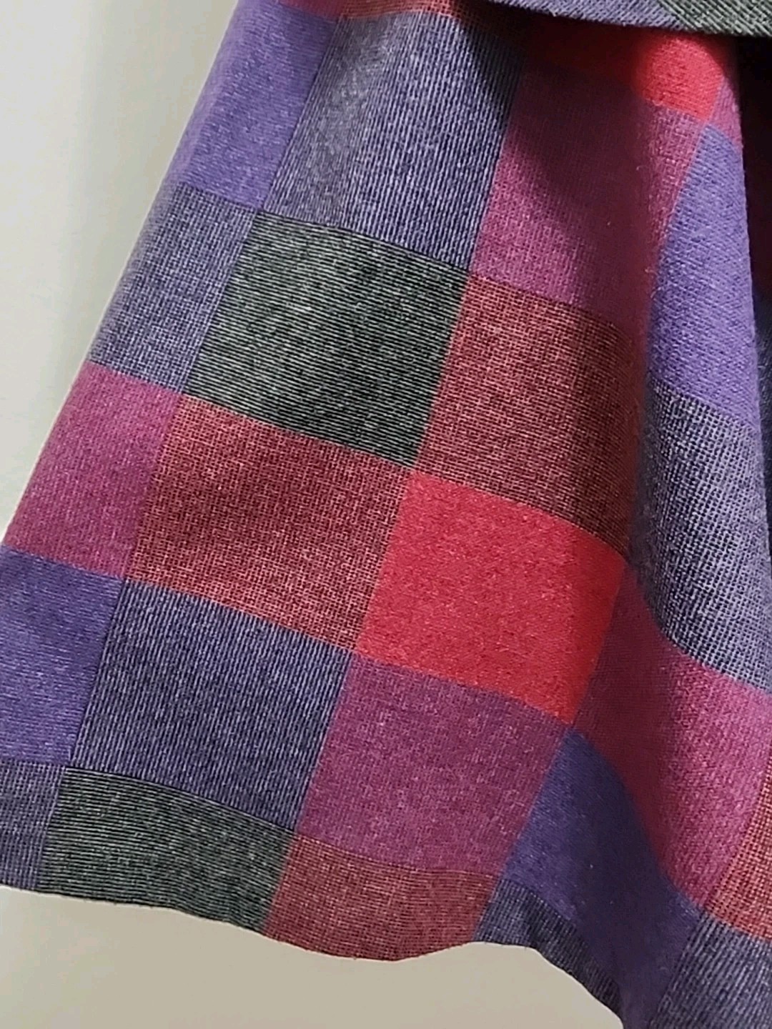 Vintage High-end Wool Blend Magenta Plaid Skirt w Matching Cape Poncho 2pc Set 3