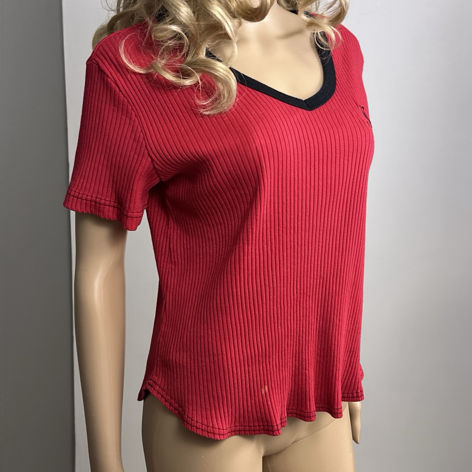Vintage Vassarette Ribbed Baby Tee Red Black V Neck Logo Top Large 90s Y2K