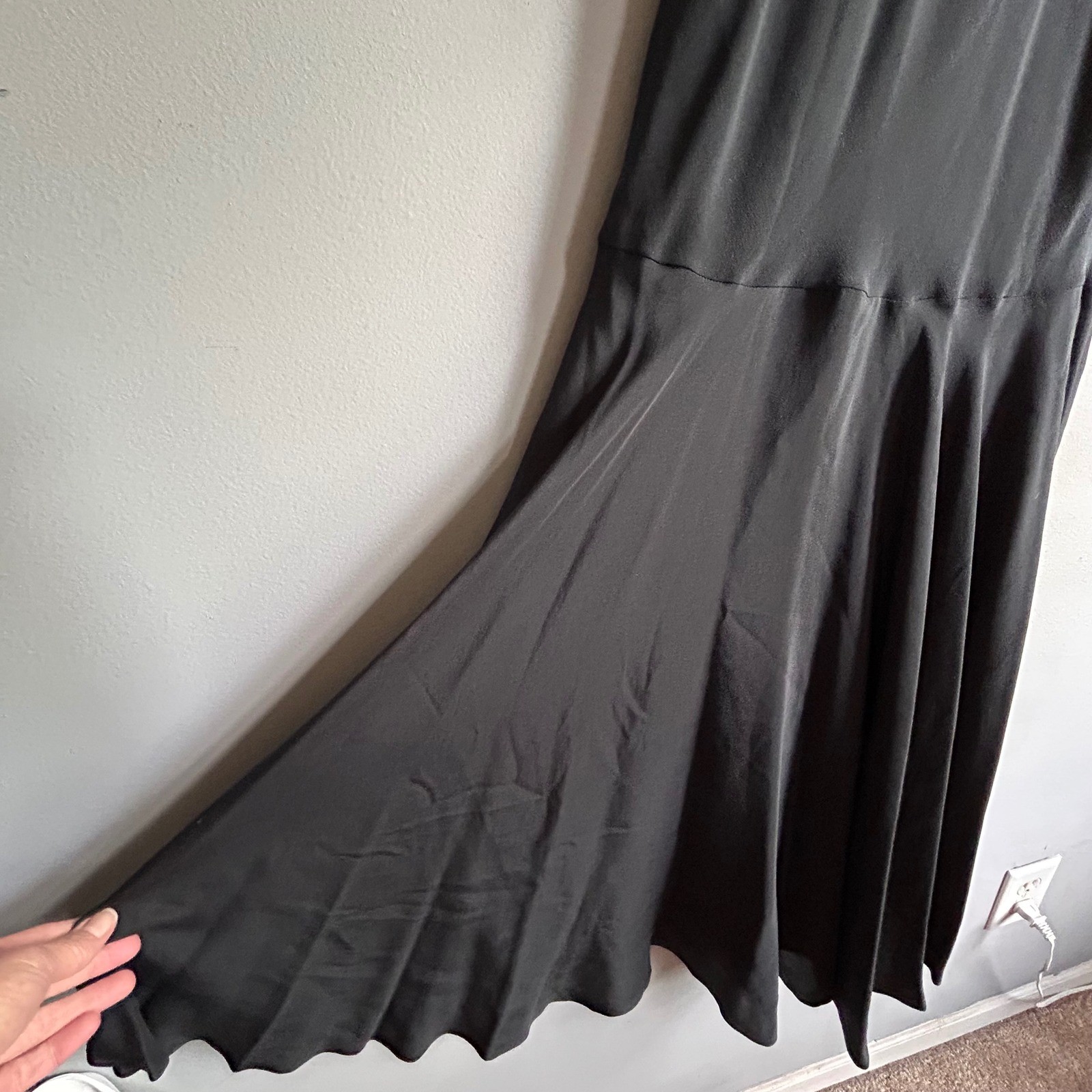 Soo Yung Lee Vintage Black Silk Blend Spaghetti Strap Cowl Midi Dress Size 10