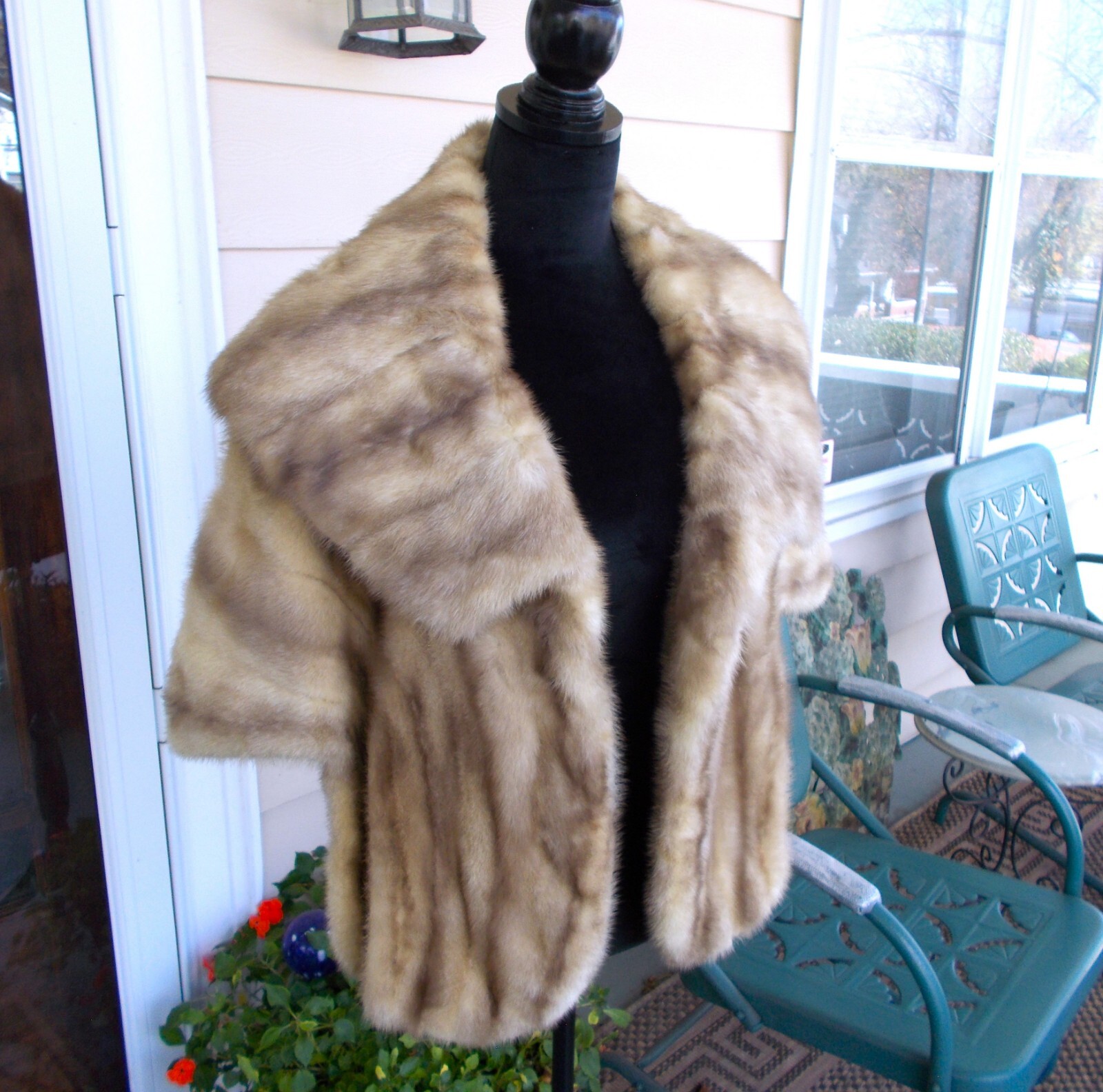 Vintage Light Champagne Honey Blonde Fur Mink Stole Cape With Wide Collar M-L