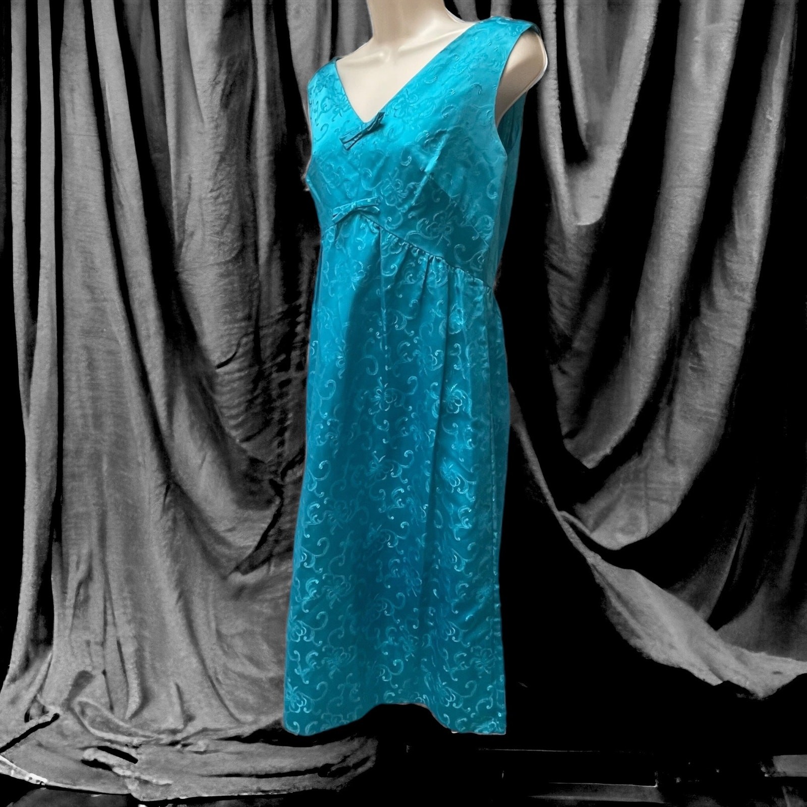 1960’s Empire Waist Teal Blue Chinese Floral Brocade Sleeveless Dress With Bows