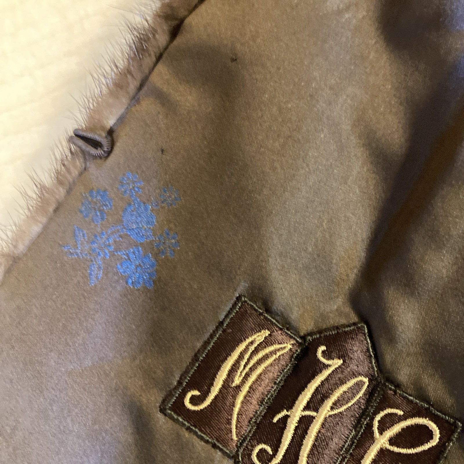 Vintage Arthur Stock Mink Stole Cape Slight Damage!