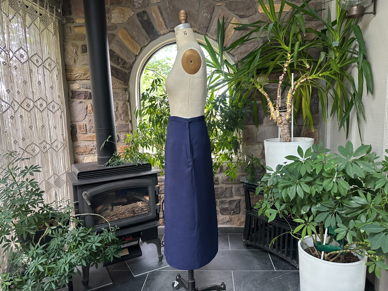 Vintage 1950s Nelly de Grab Navy Blue Textured Linen Look Rayon Skirt Suit Set