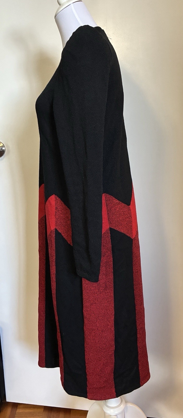 Vintage 1980’s Red and Black St. John Neiman Marcus Dress Sml