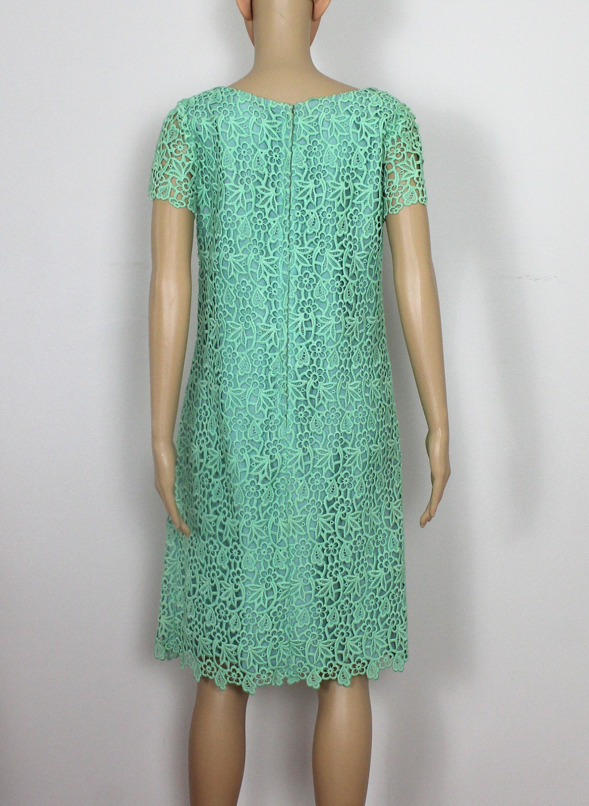Vintage 1960s/70s Sea Foam Green Daisy/Floral Lace Shift Dress 1970s/60s