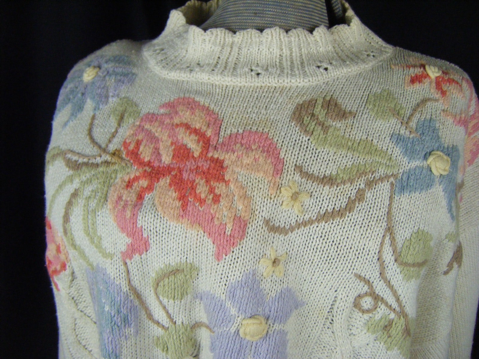 ERIKA Vtg 90s Ivory Floral Ramie Blend Knit Sweater-Bust 48/L