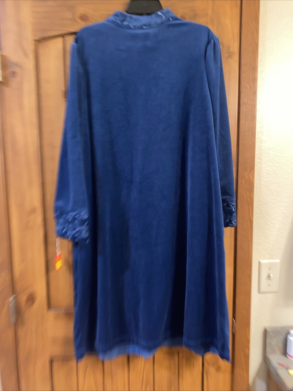 Mode Elle Collection, Vintage ’70’s Velour Teal Housecoat/Robe long Size 1XL