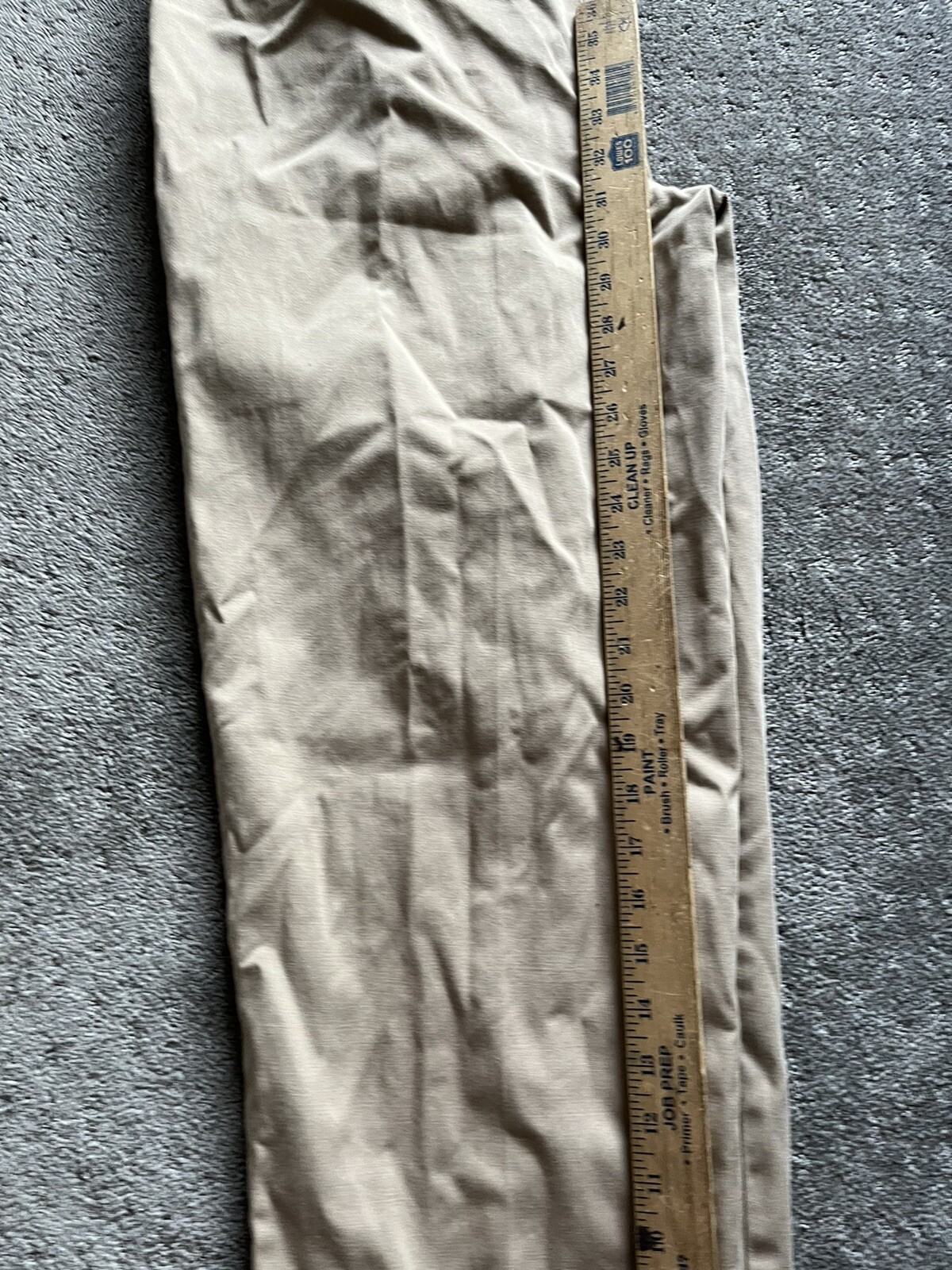 Gap Khakis 10 Long Classic Fit Pleated Wrinkle Resistant Cotton