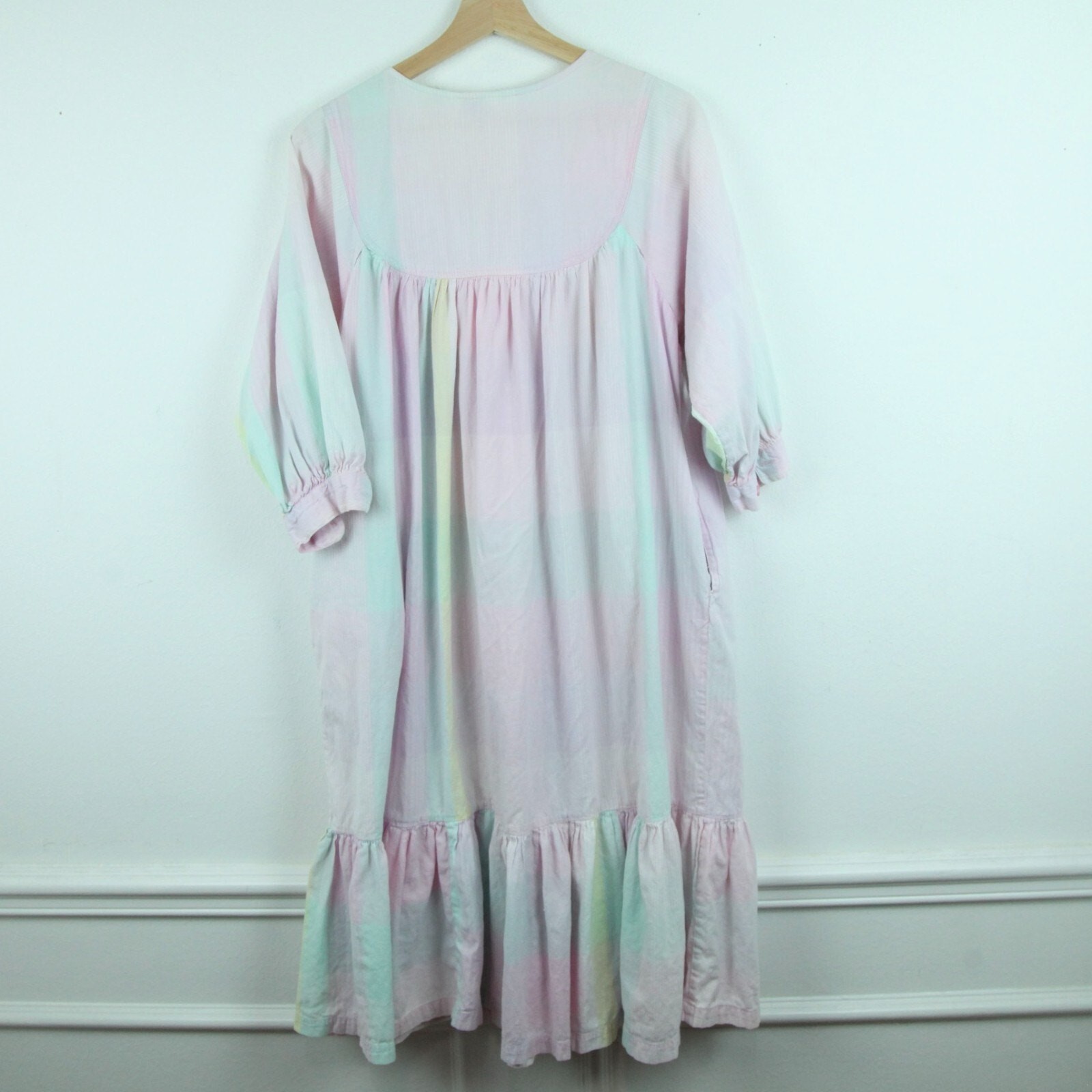 Vintage Medium Housedress Pastel Plaid Butterfly Cottagecore 80s Feminine Granny