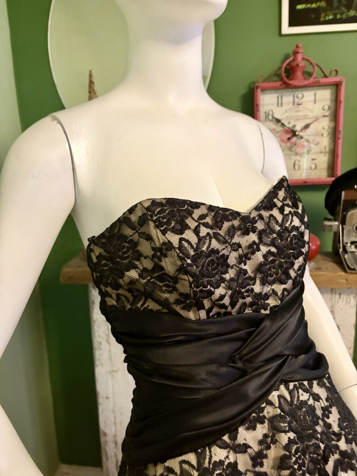 VTG NIKI NY 90s Beaded Lace Hollywood Cupcake Tulle Fairy Goth Dress USA S Sz6