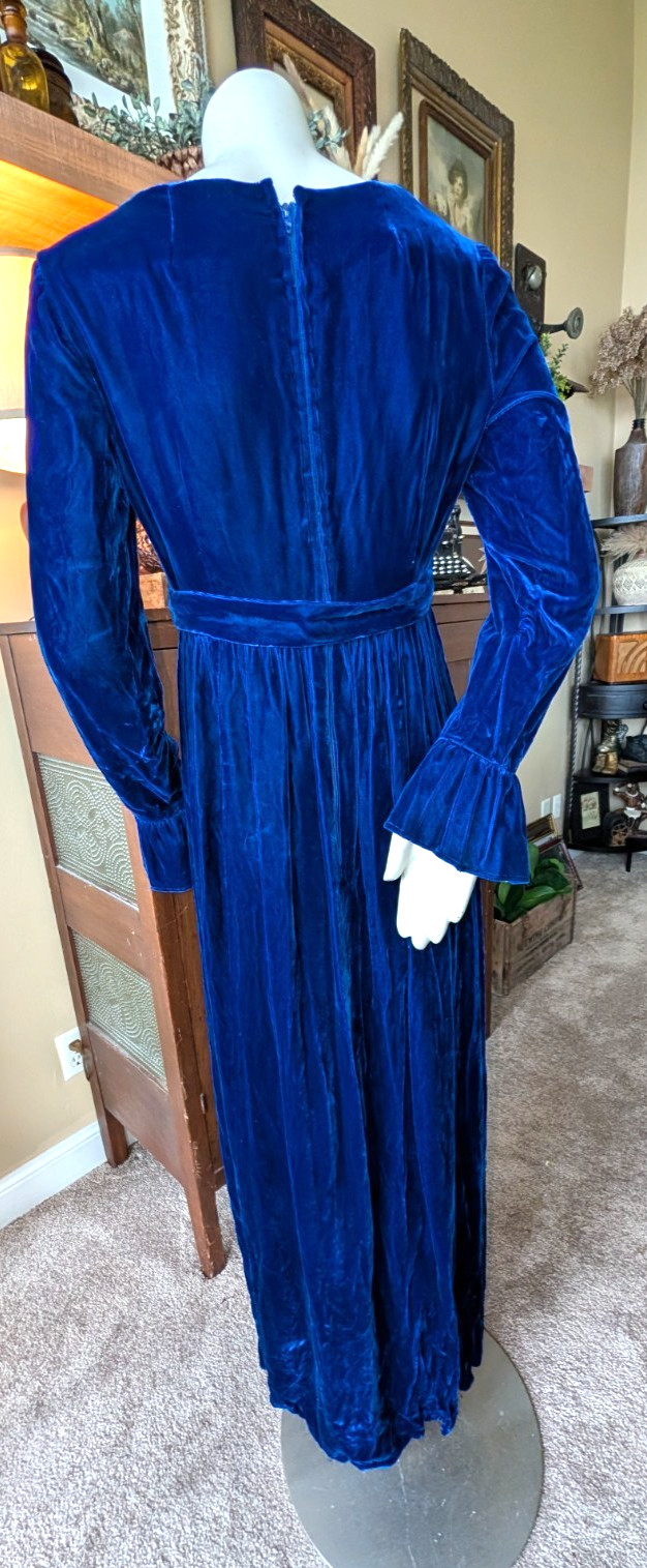 Vtg 13/14 Lorrie & Deb crushed velvet midnight blue Maxi Dress Prairie 60s 70s
