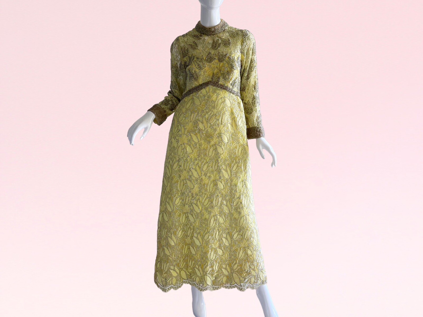1960s Vintage Designer Couture Brocade Beaded Metallic Tulips Wedding Gown S