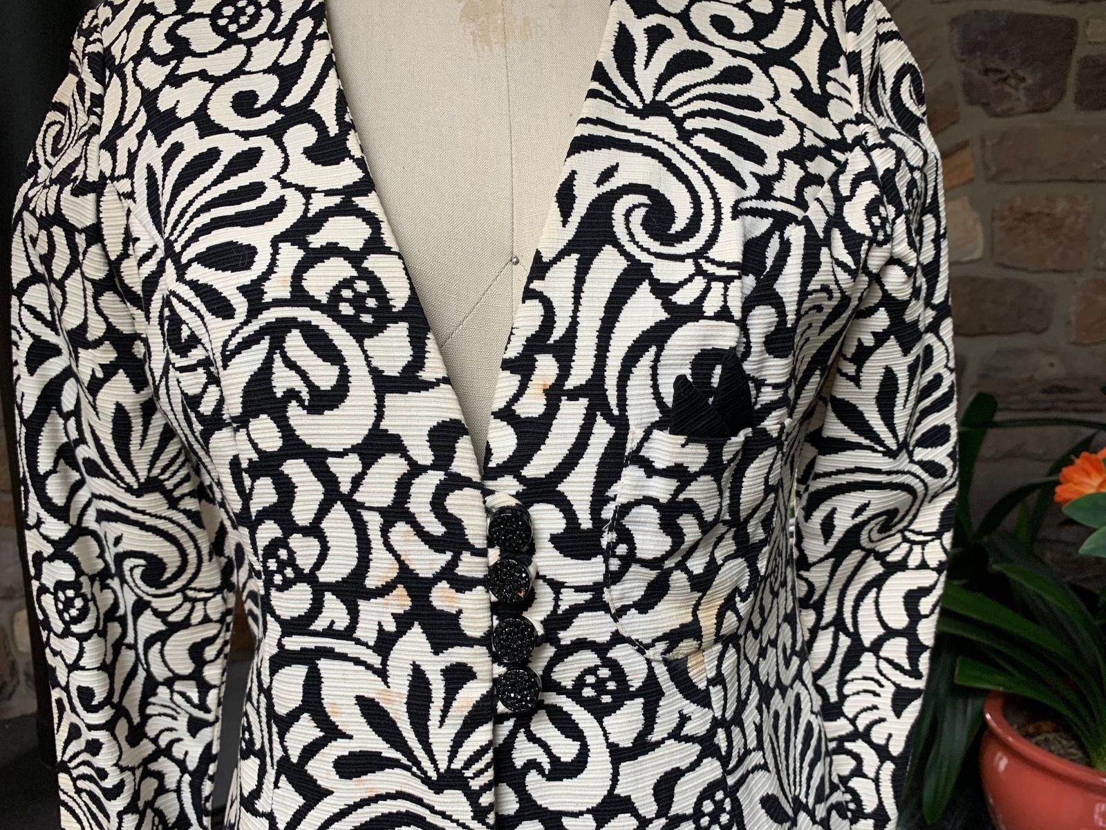 Vintage 1960s Black and Ivory Lightweight Swing Coat Abstract Design