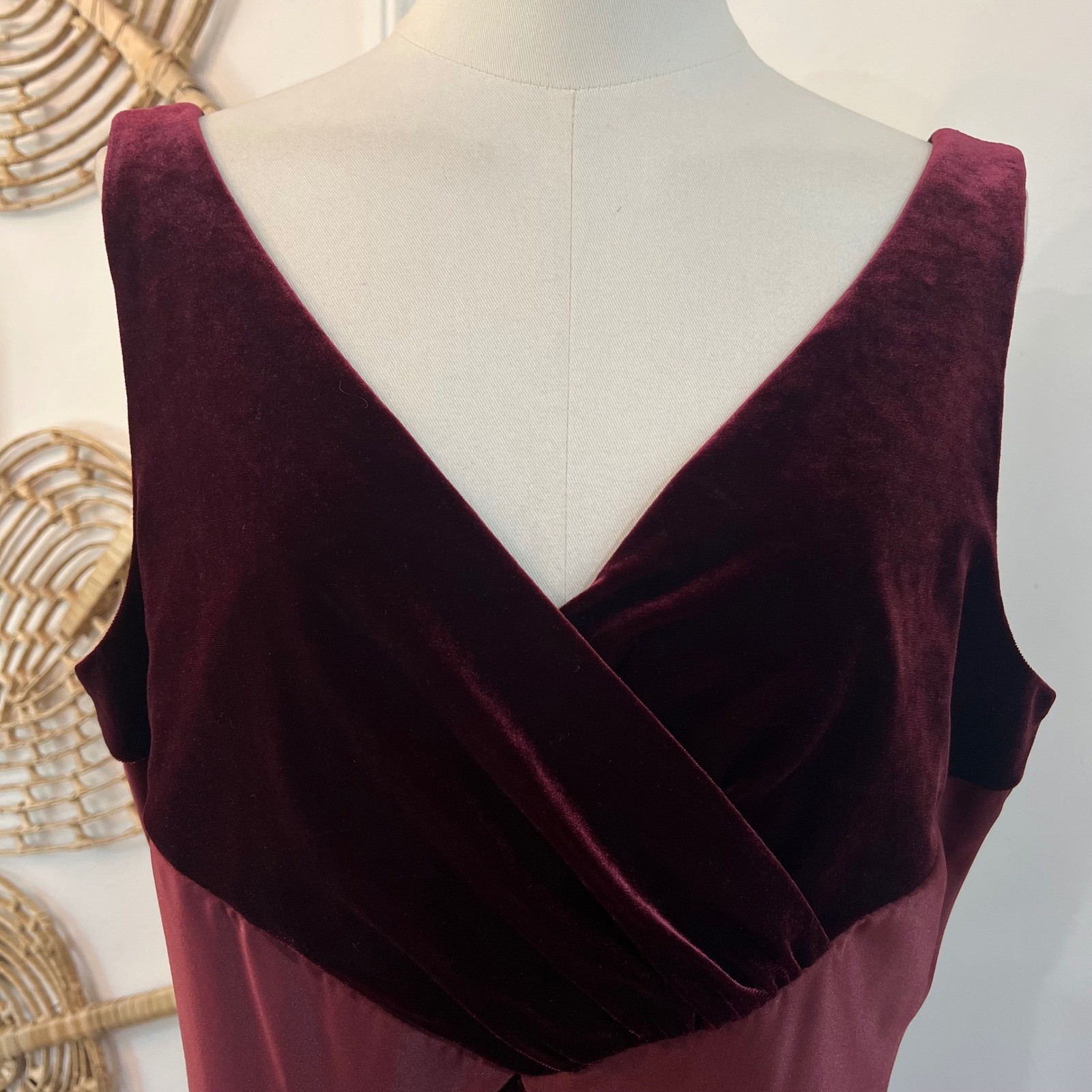 Vintage Amanda Lane Burgundy Velvet Satin Maxi Dress Gown Gothic 90s Size 16