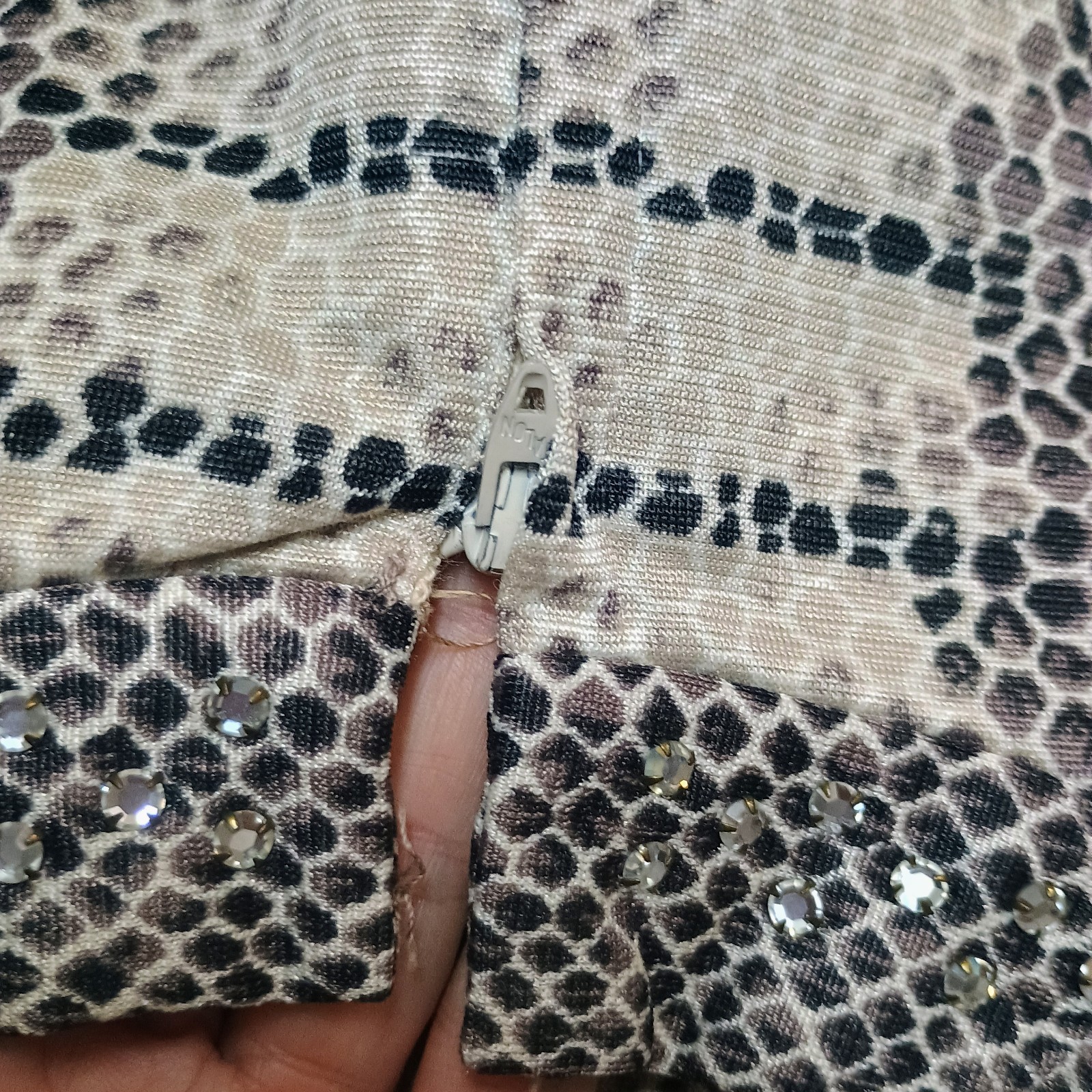 Vtg L’Aiglon Shift Mod Snake Print Rhinestone Mock Long Sleeve Dress