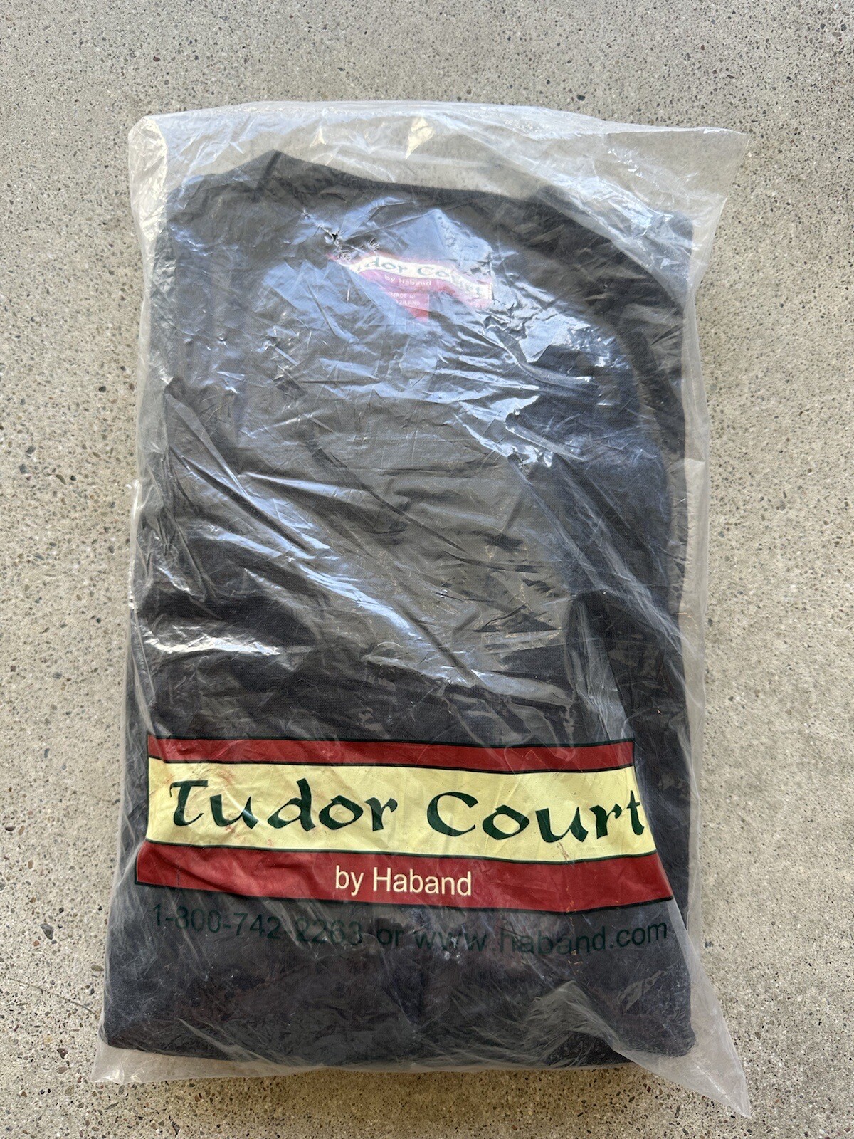 Vintage NWOT Tudor Court by Haband Black Snap Closure Crewneck Sweater Size M