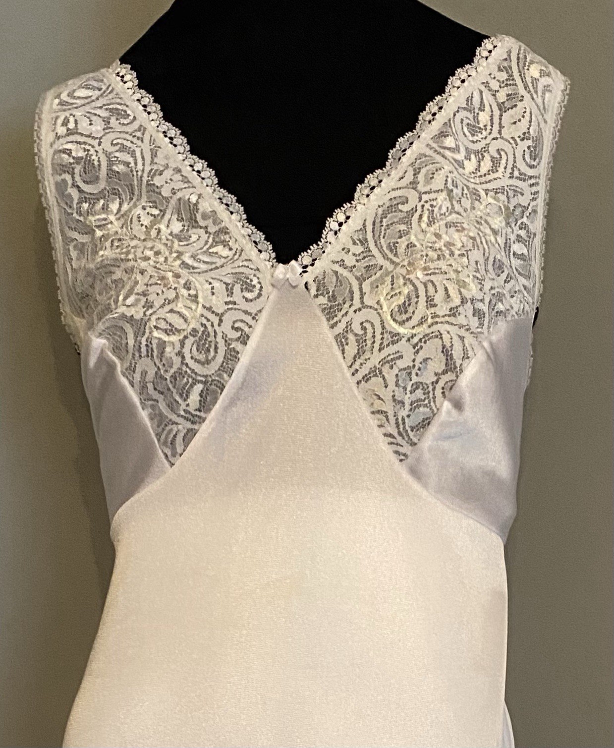 Vintage Silky White Satin Nylon and Lace Bust Full Slip Lingerie Size 38 V-Neck
