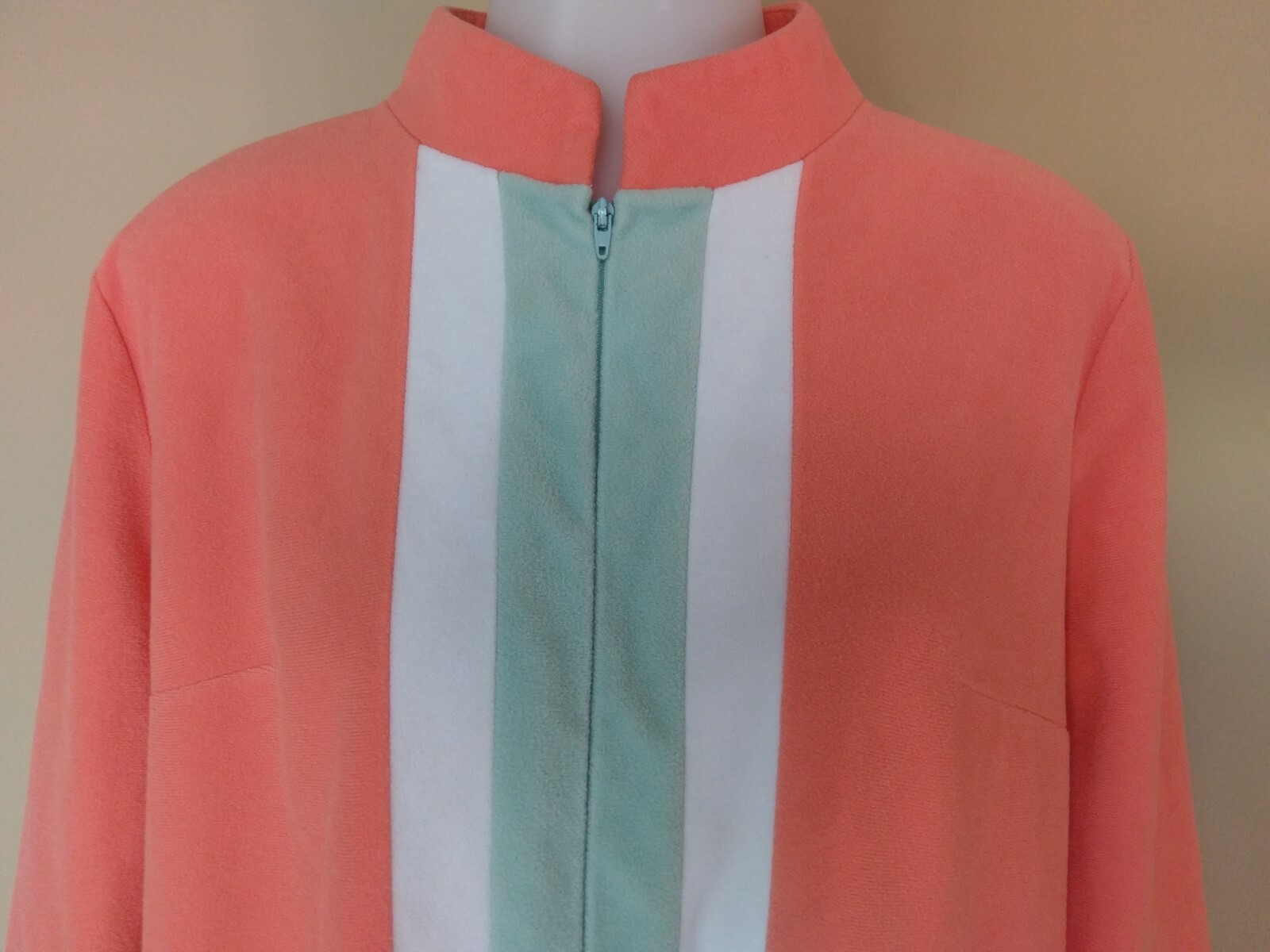Vintage Vanity Fair Velour Robe 16 Zip Front Salmon Orange Coral Pink Mint Green