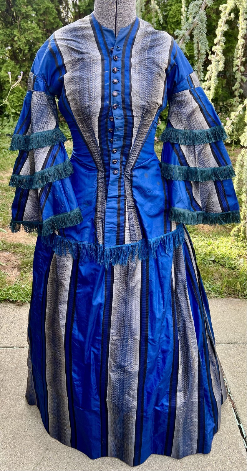 ANTIQUE VICTORIAN CIVIL WAR BLUE STRIPED SILK DAY DRESS W/ PAGOTA SLEEVES
