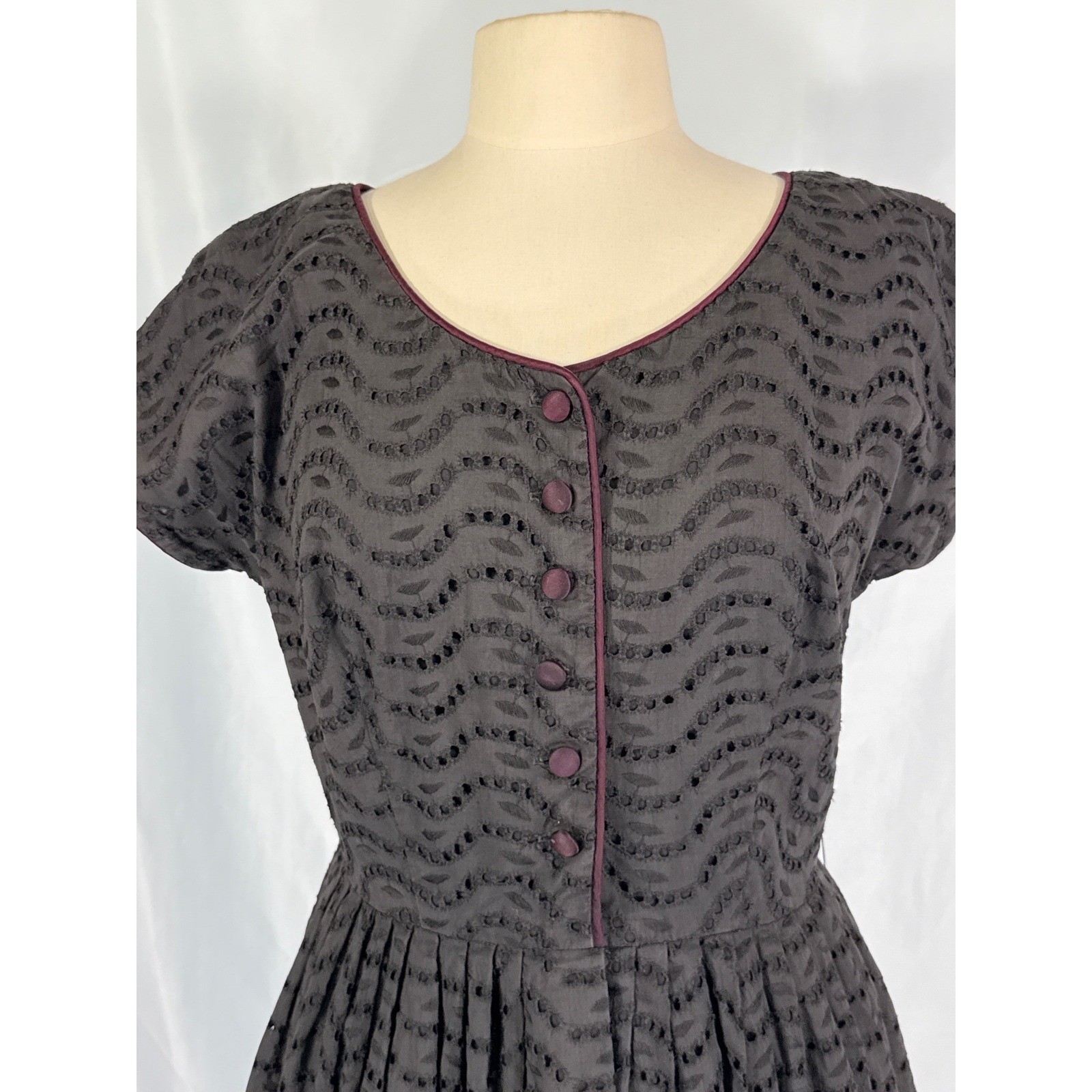 VTG Black Eyelet Fit & Flare Rockabilly Dress Pinup Dark Academia 1950s 30 waist