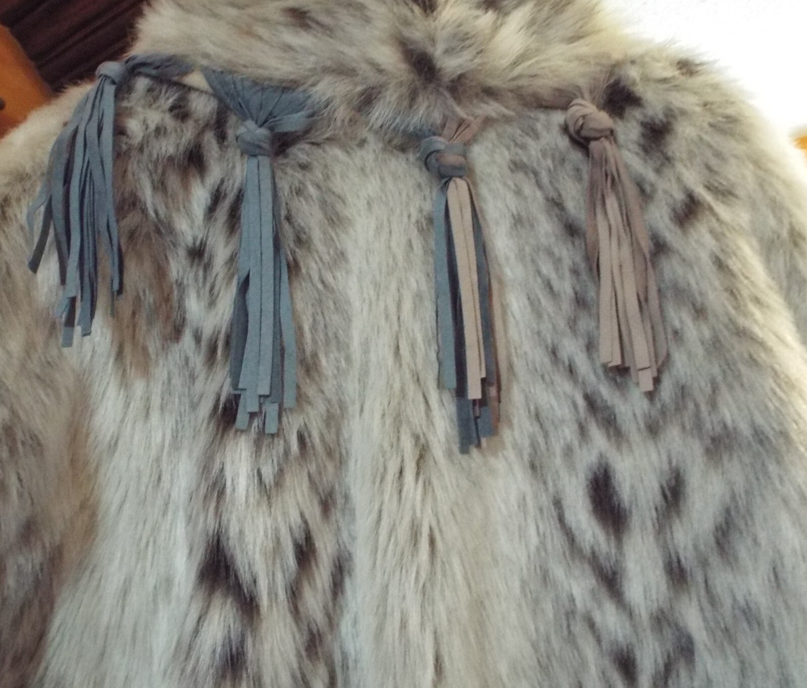 SANTA FE RE-CREATIONS – Vintage New Long Fur Fringe Western/Cowgirl Coat L/XL