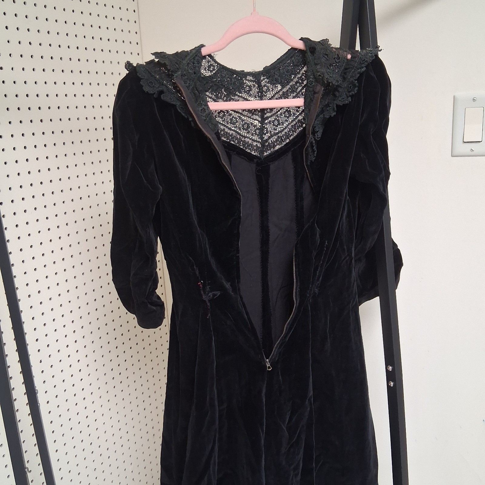 Antique 1930 Black Velvet Lace Dress Gothic Mourning Edwardian Revival Talon Zip