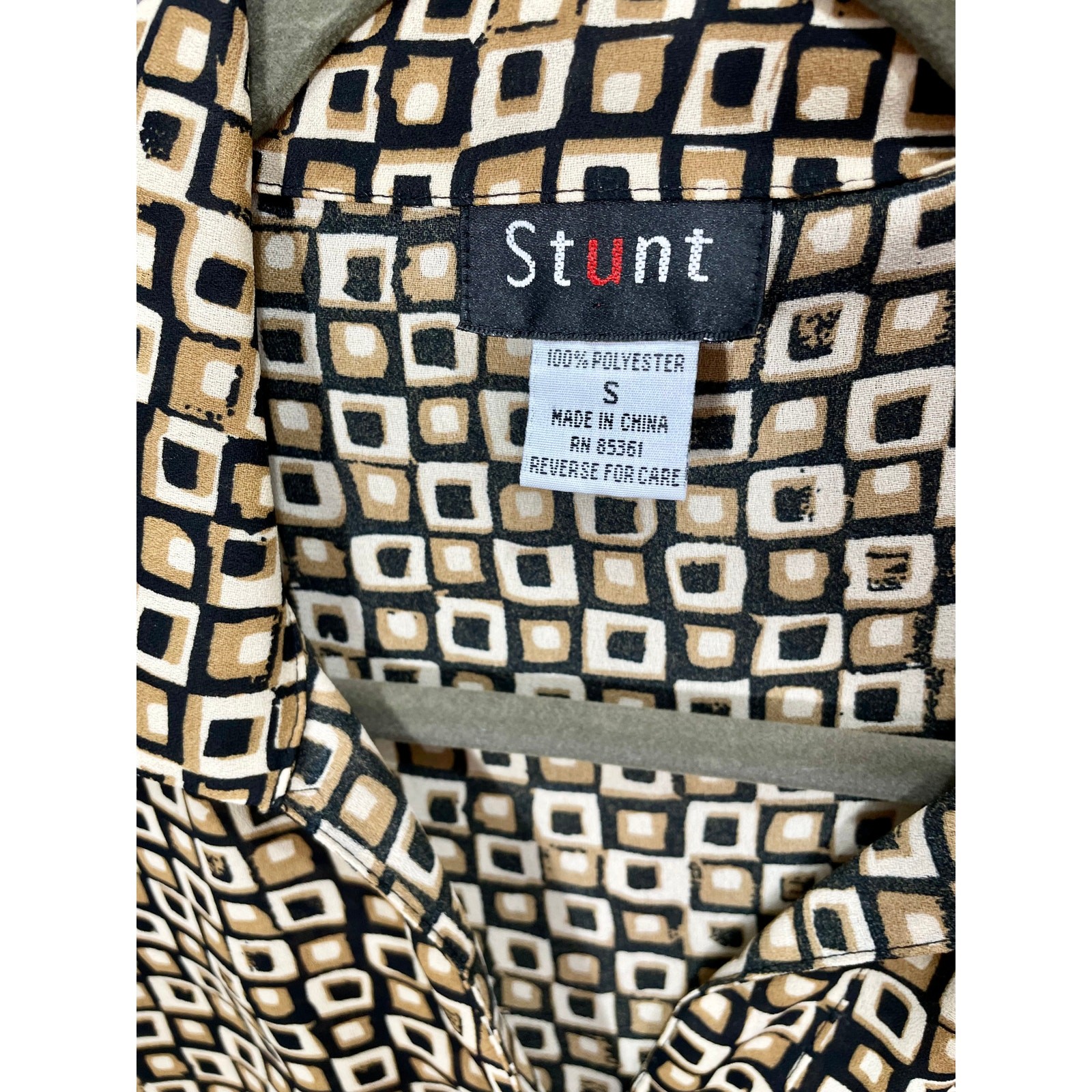 Vintage 90s Y2K Button down Collared LS Top Geometric Print Women’s Size Small